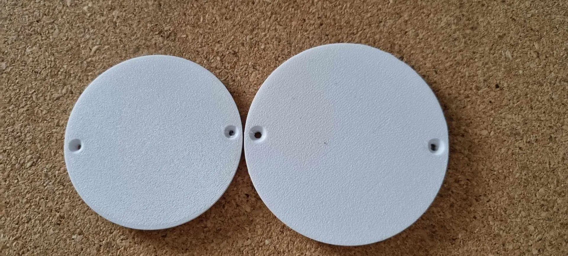 PLUG COVER FOR THE INSTALLATION BOX WITH SCREWS