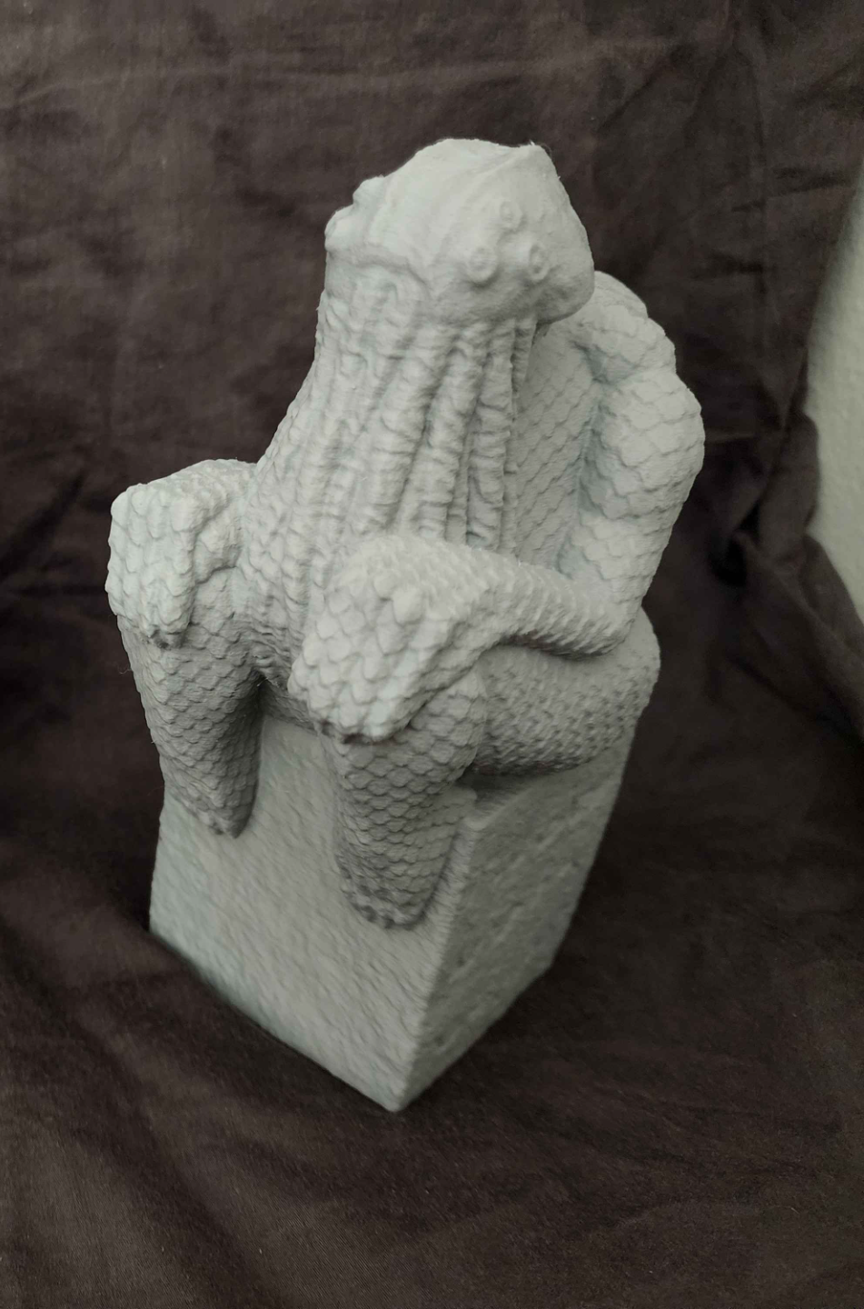 Cthulhu idol statue