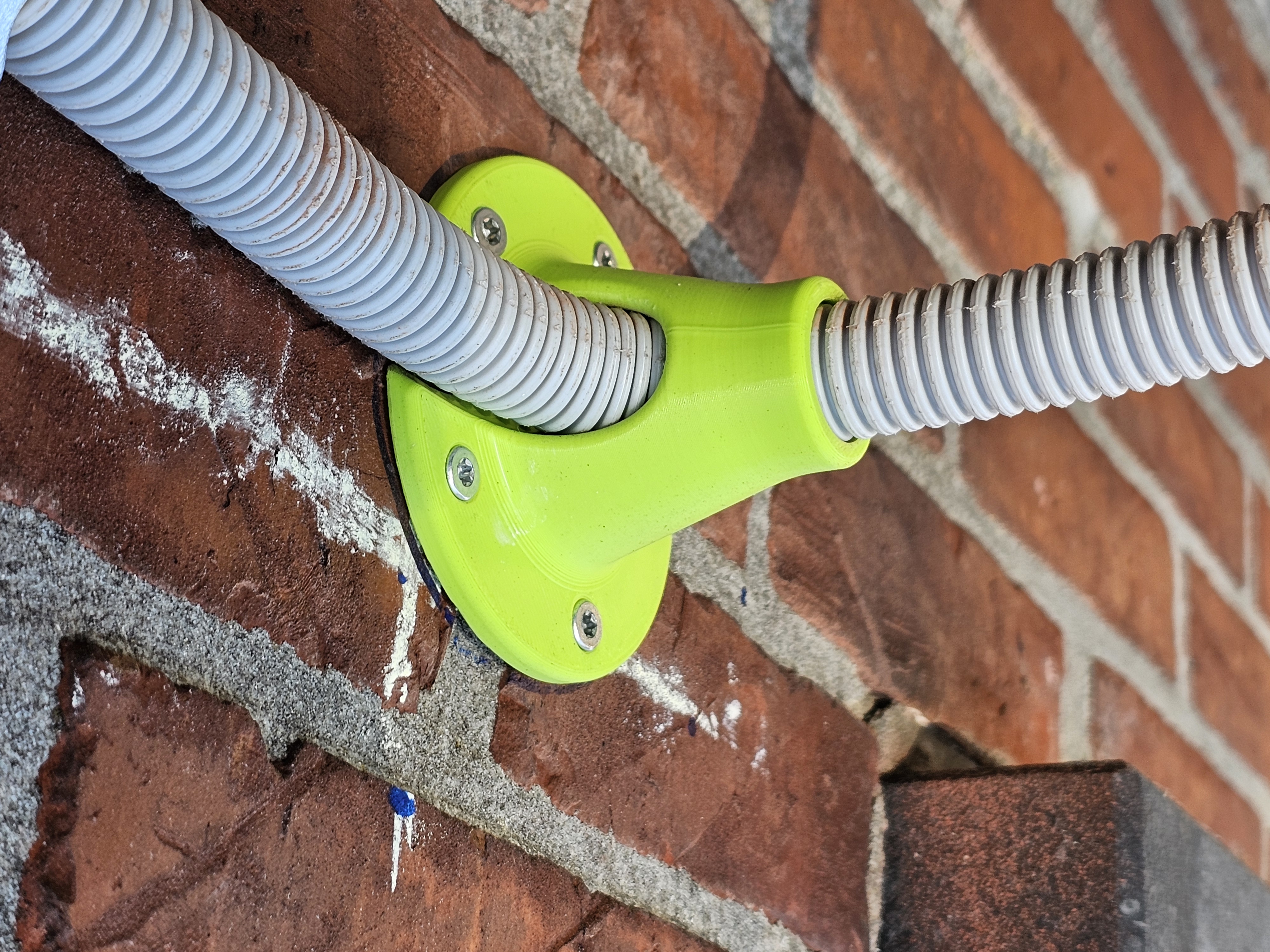 Conduit guide wall to perpendicular
