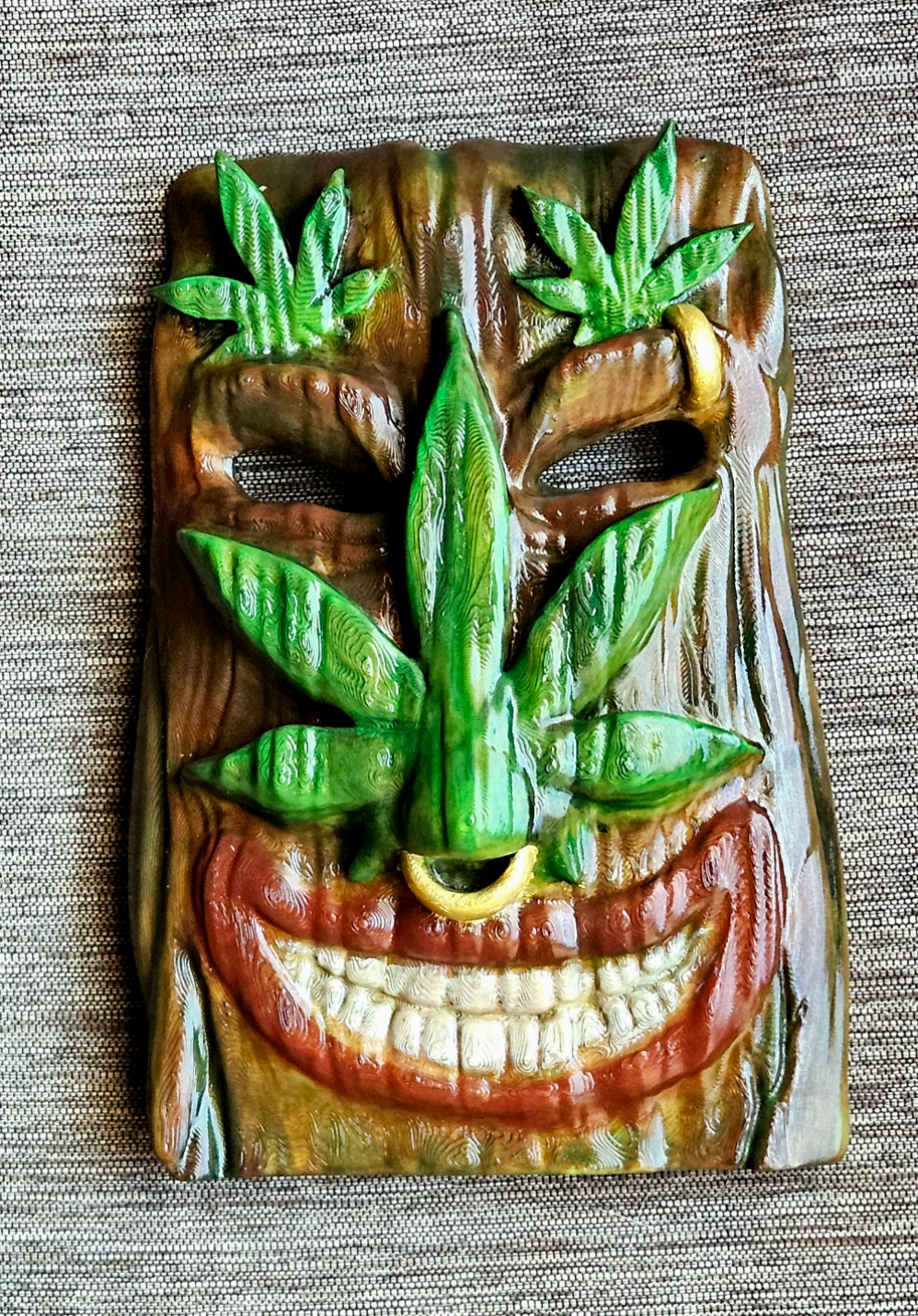 Canna‐face Tiki