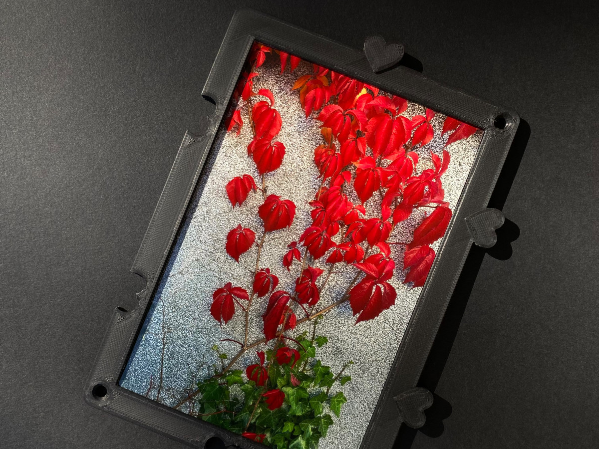 Heart puzzle photo frame