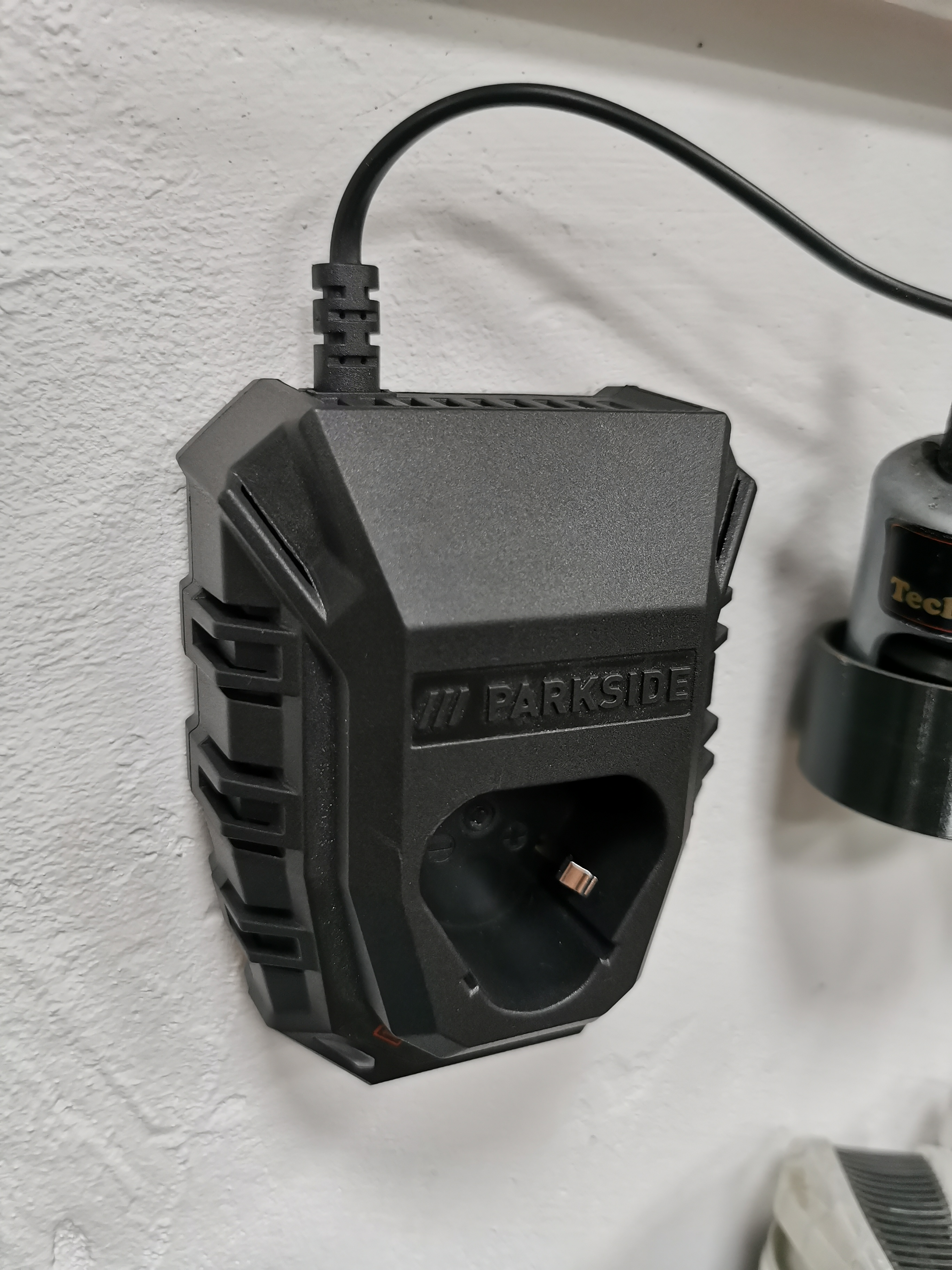 Mounting bracket for Parkside X12V PLGK 12 A3
