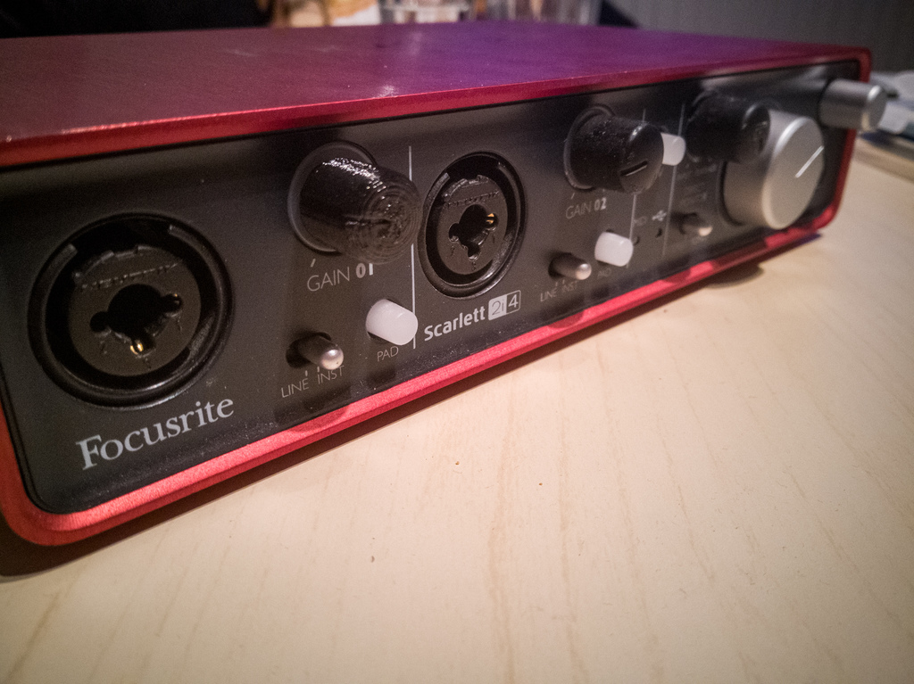 Focusrite Scarlett 2i4 Gain Knob