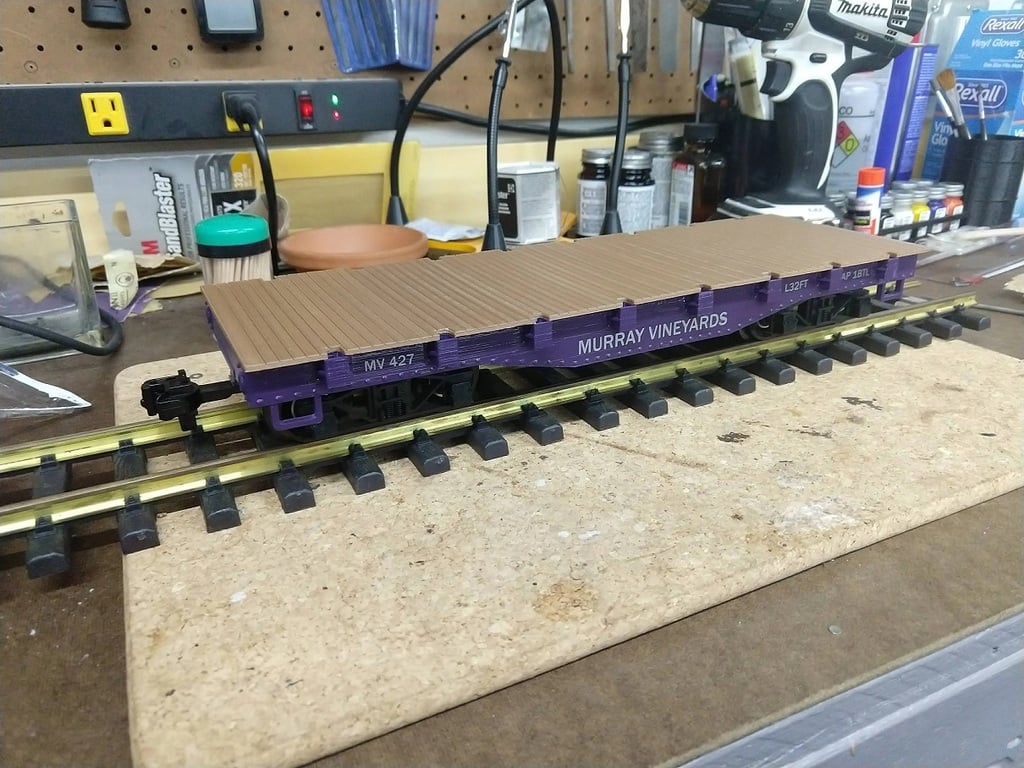 1:29 G GAUGE 32' FLAT CAR