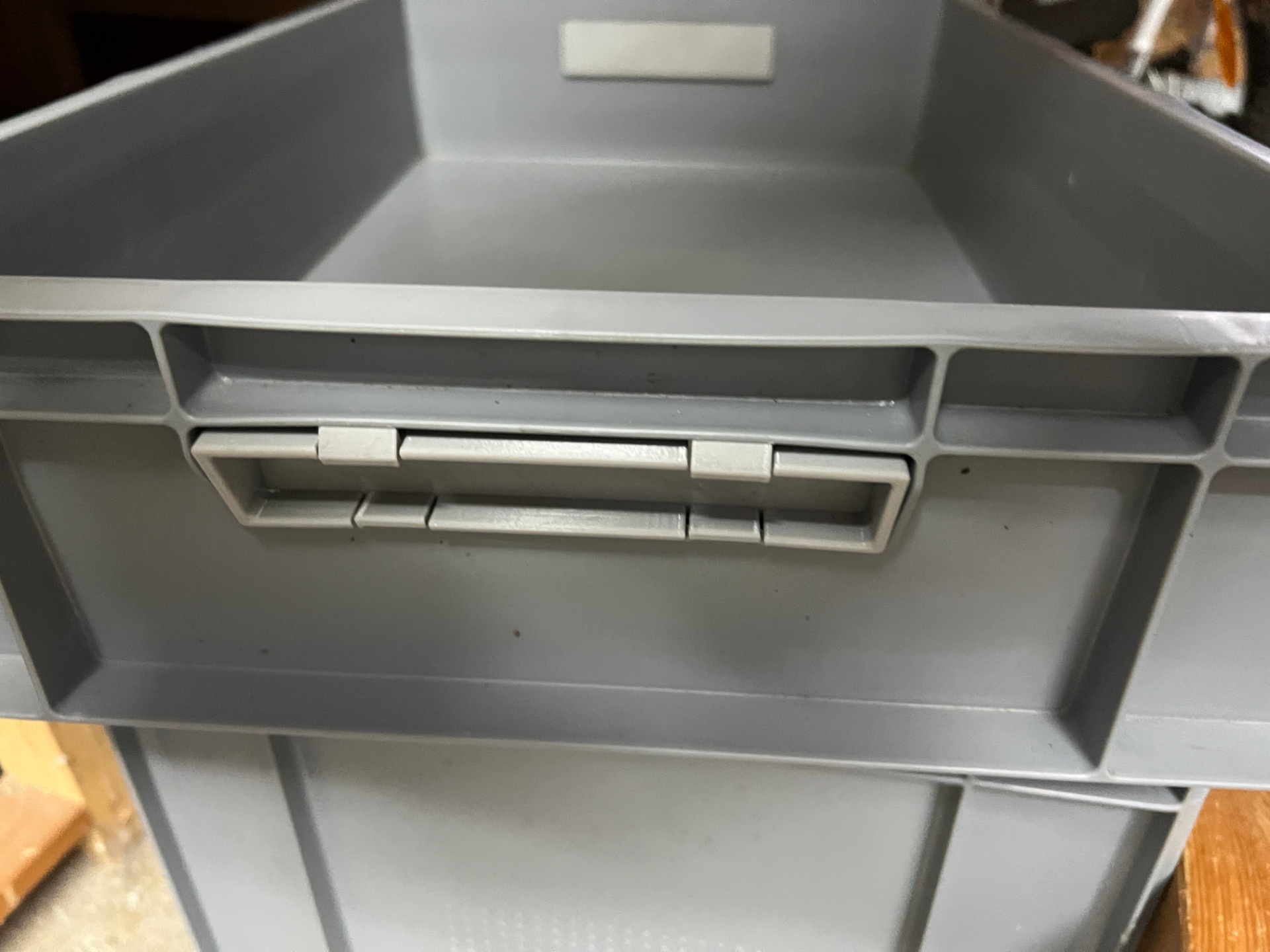Griffdeckel für die Eurobehalter Bauhaus 60x40x