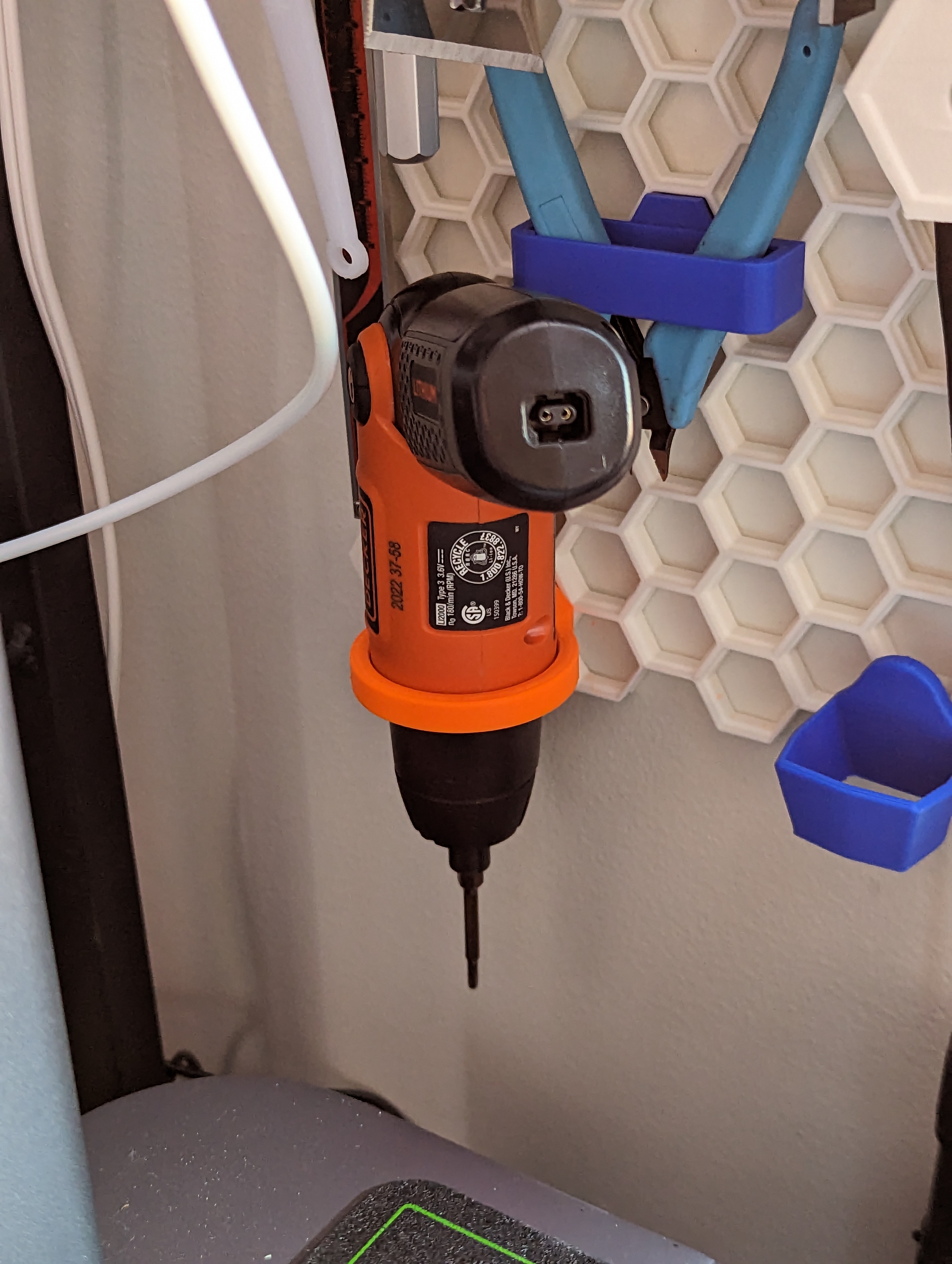 Black&Decker Cordless Screwdriver HSW Mount