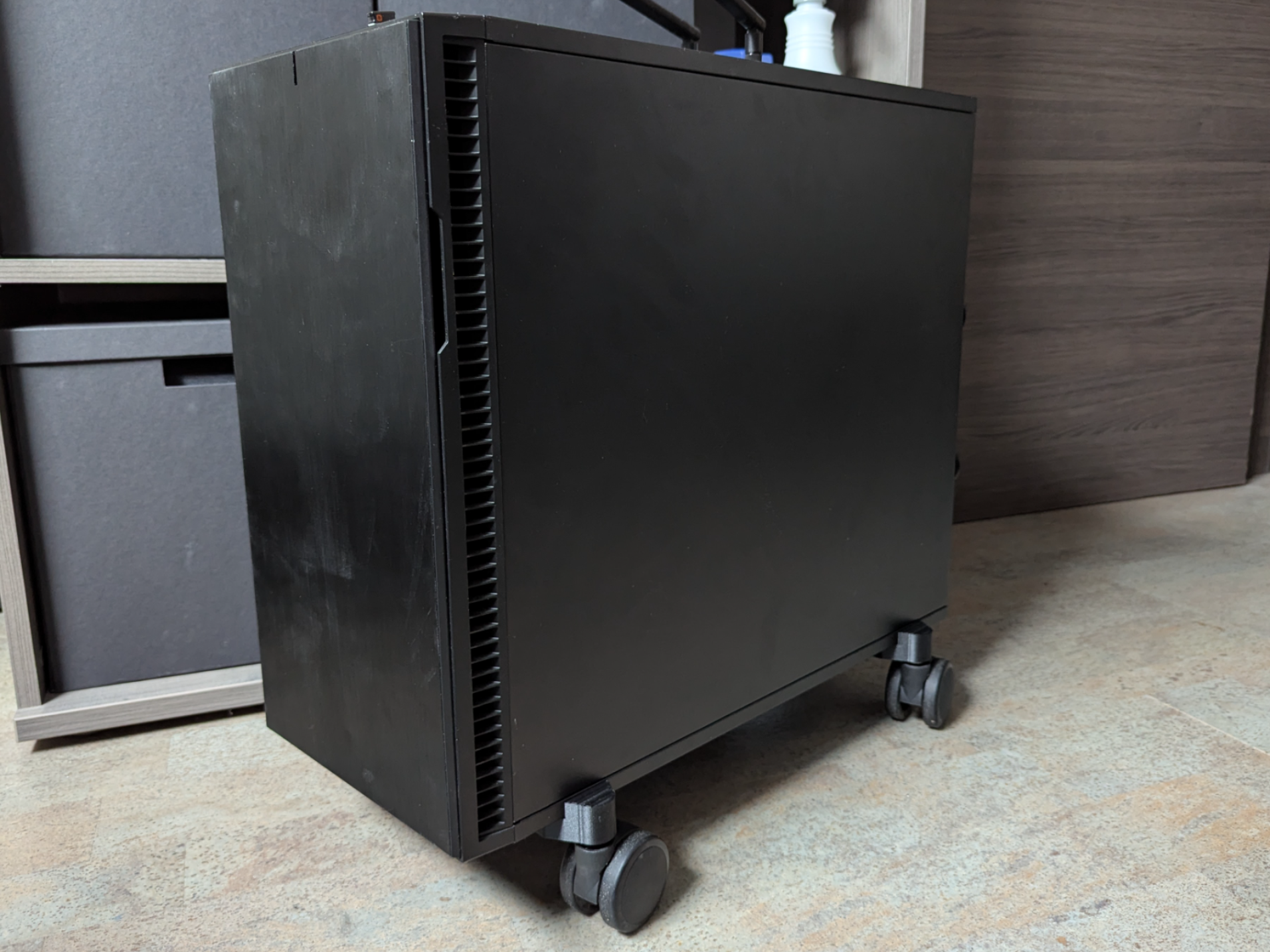 Fractal Design Define R6 wheel adapters