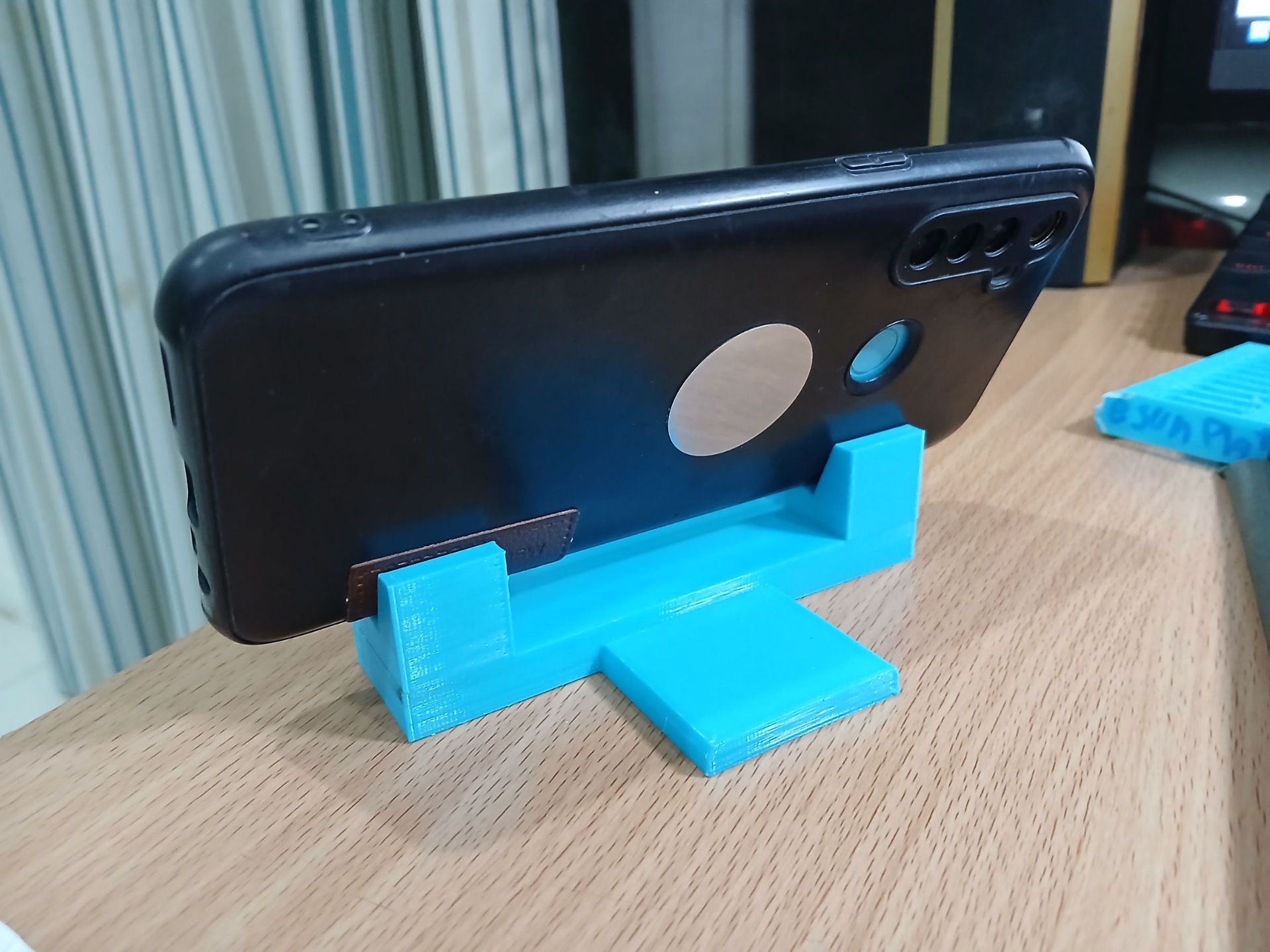 support free phone stand