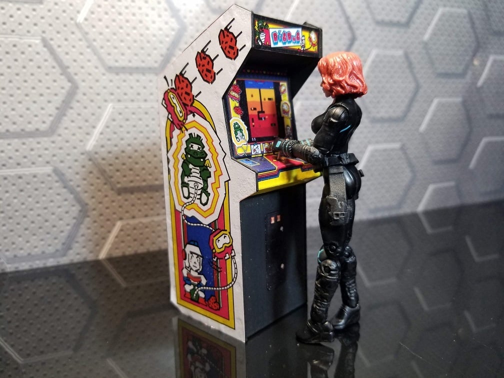Dig Dug Arcade Machine Cabinet 1:16 scale