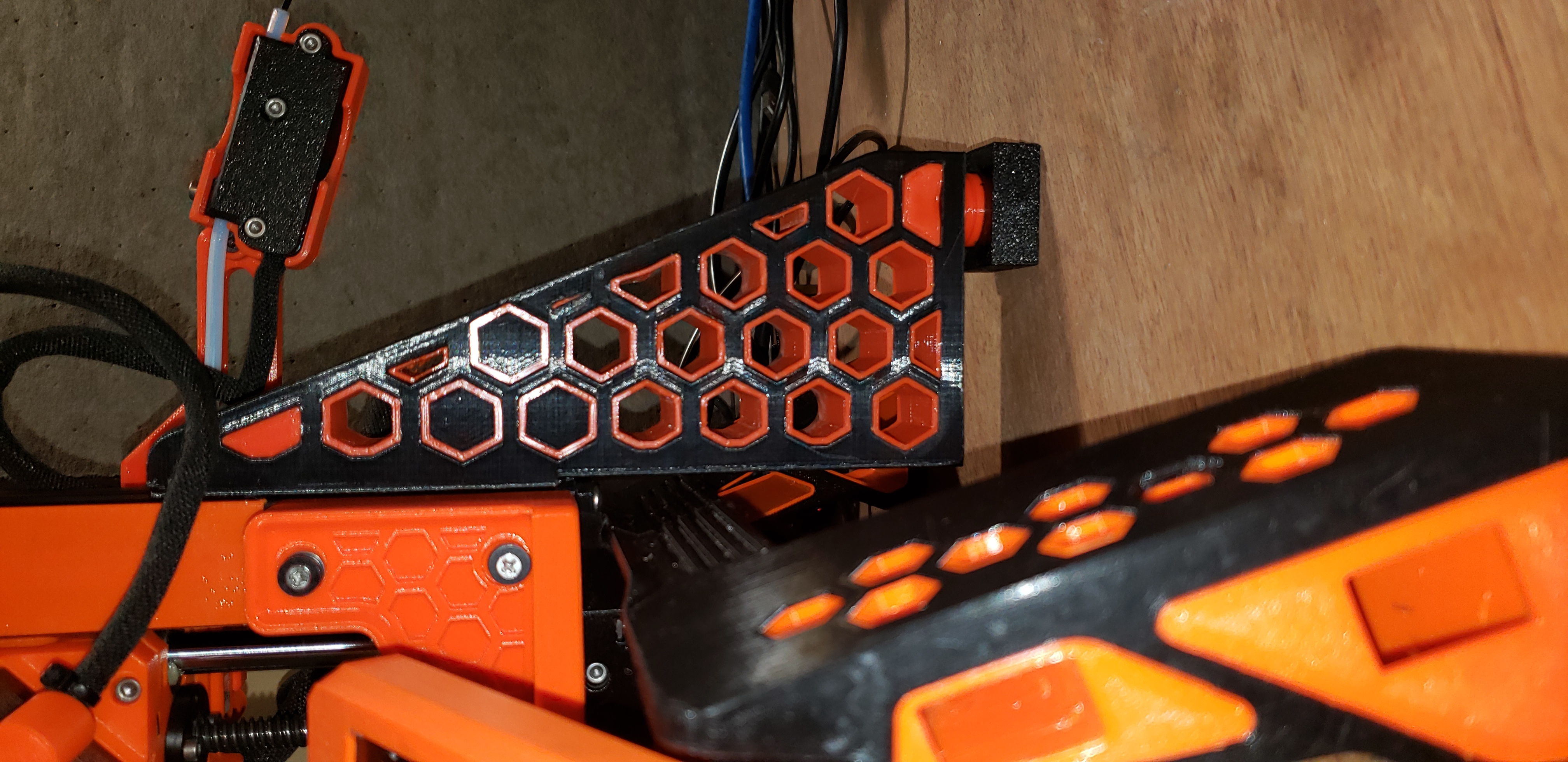 Honey comb adjustable xz mini prusa leg stabilizer