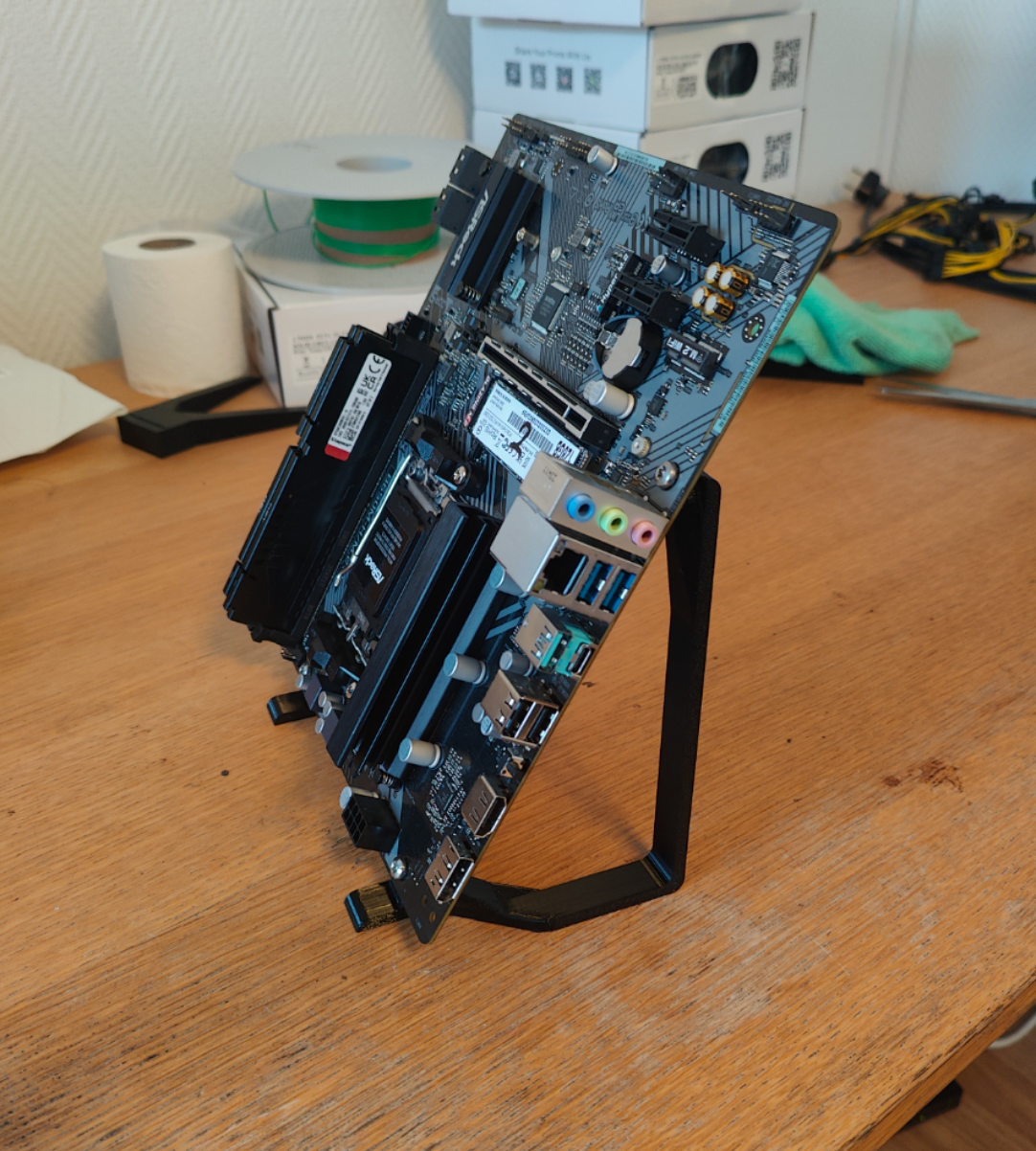 CPU mining motherboard stand