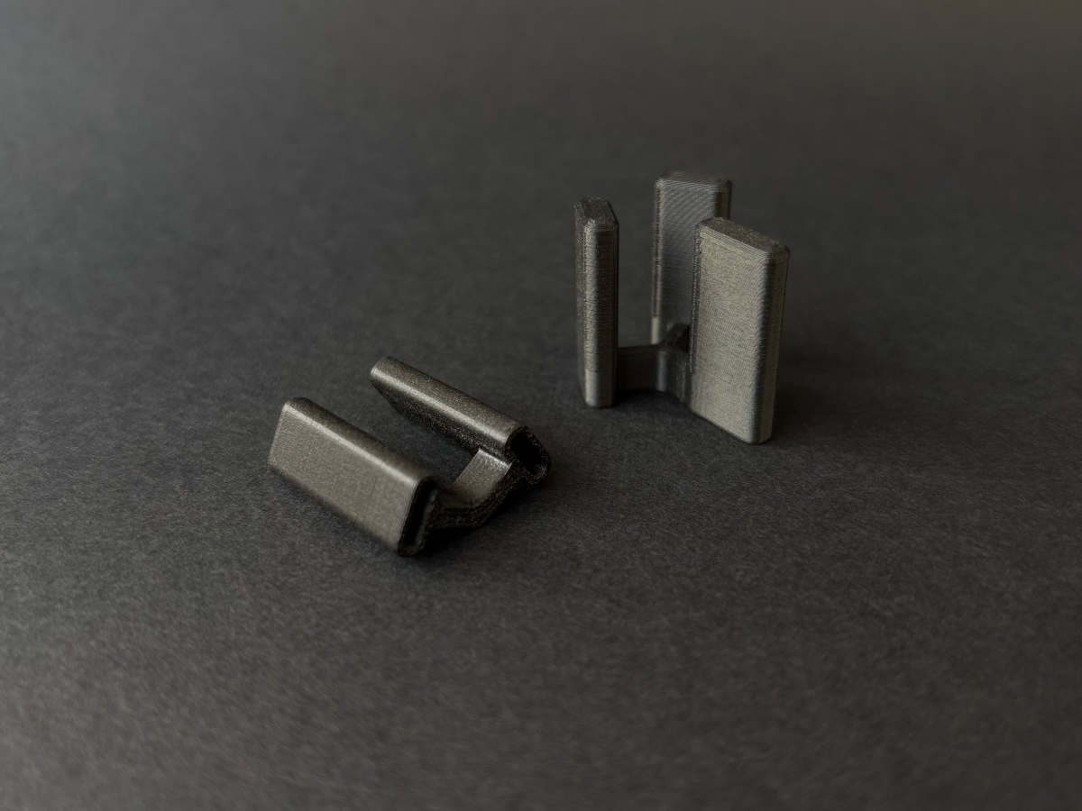 2- or 3-pin AC power plug cover (Type I)