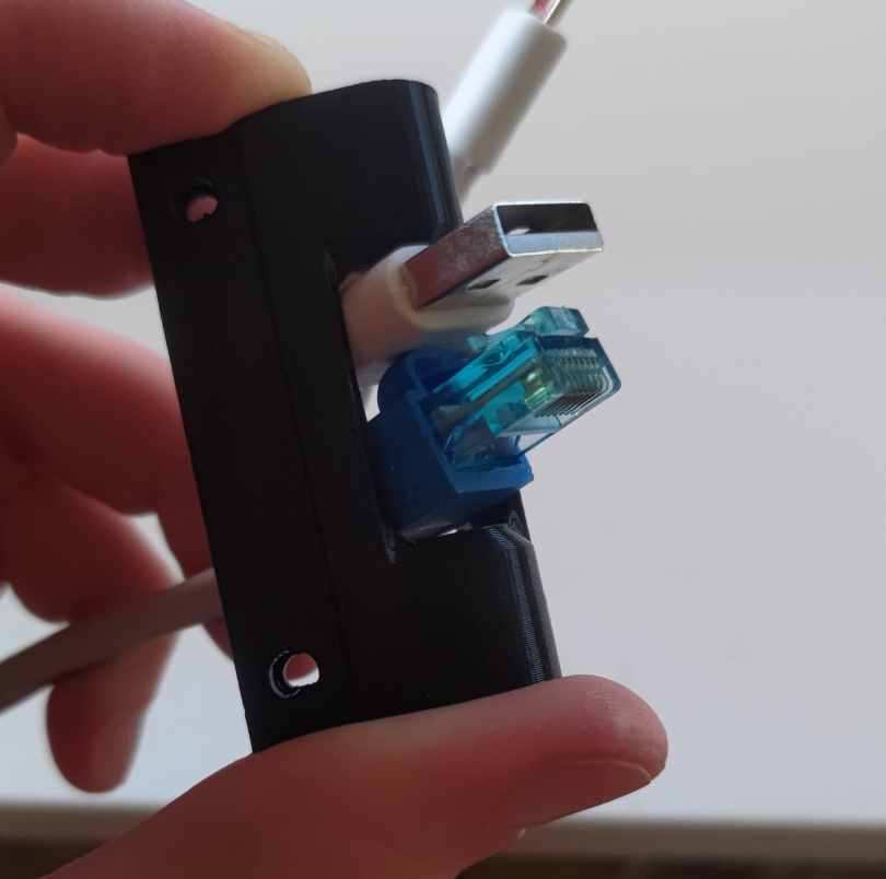 RatRig V-Core 4 electronics corner with cable hole