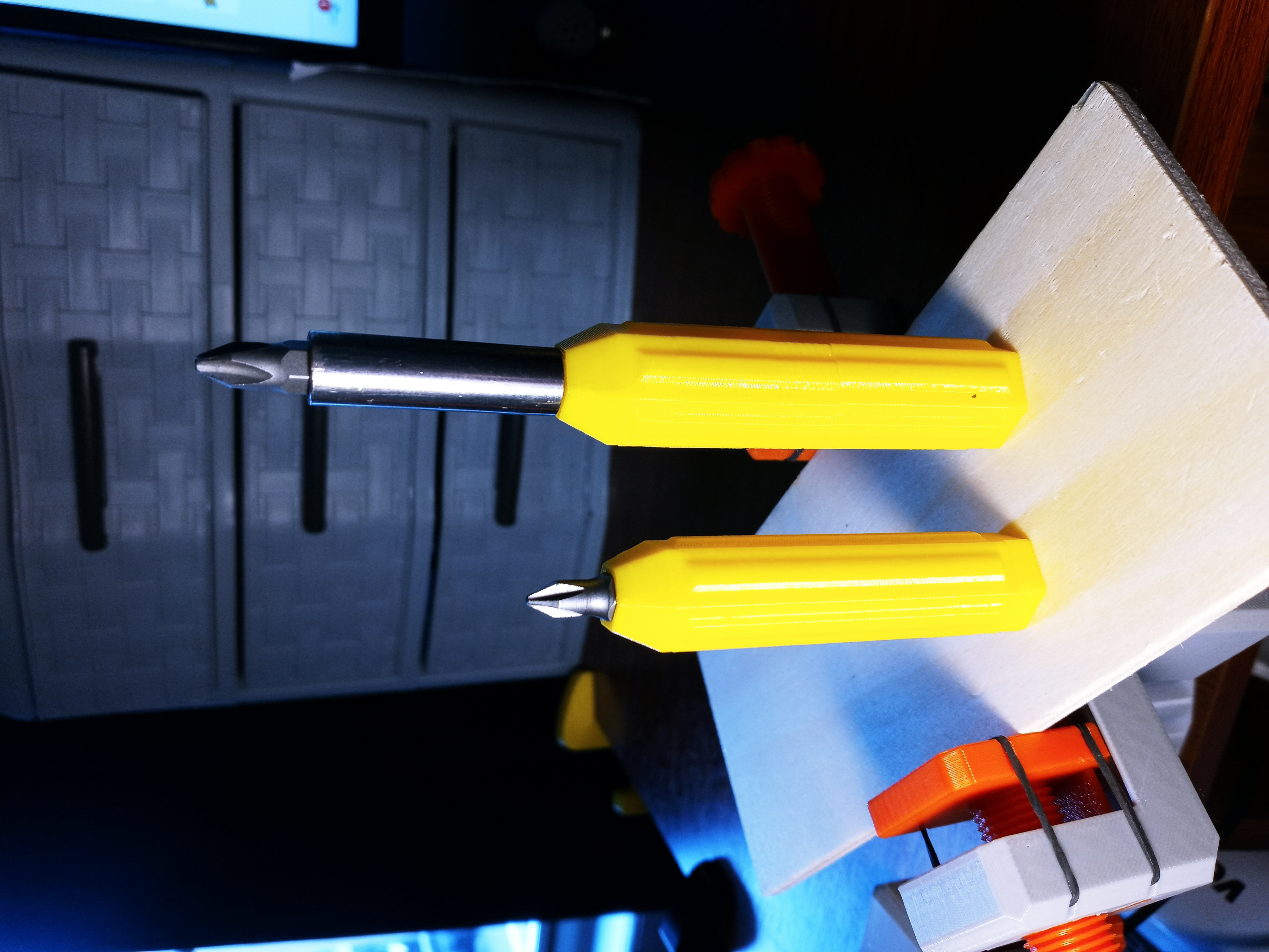 Mini Store-Away Screwdriver (Internal Storage)