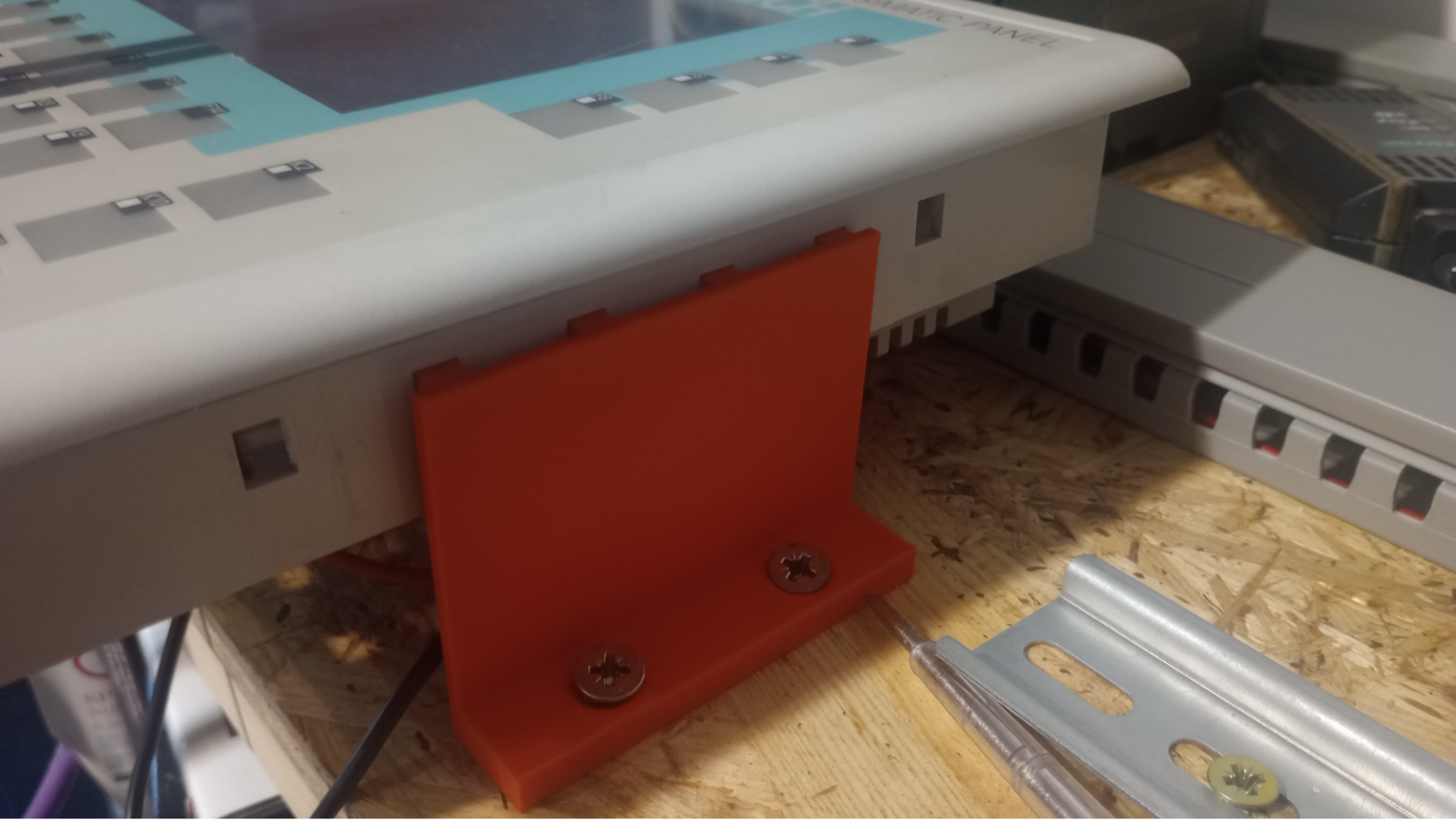 User Guide for Siemens HMI OP177B Mounting Base
