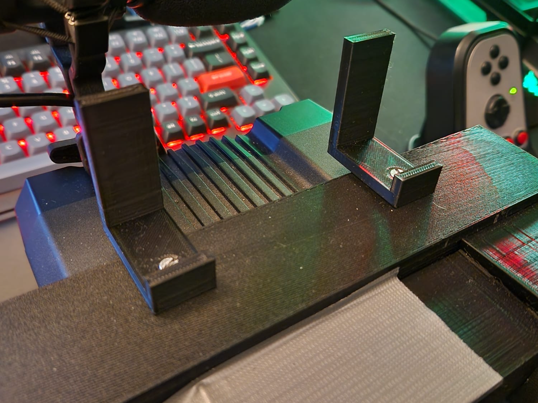 Moza R5/R9/R12 Phone mount (simple)