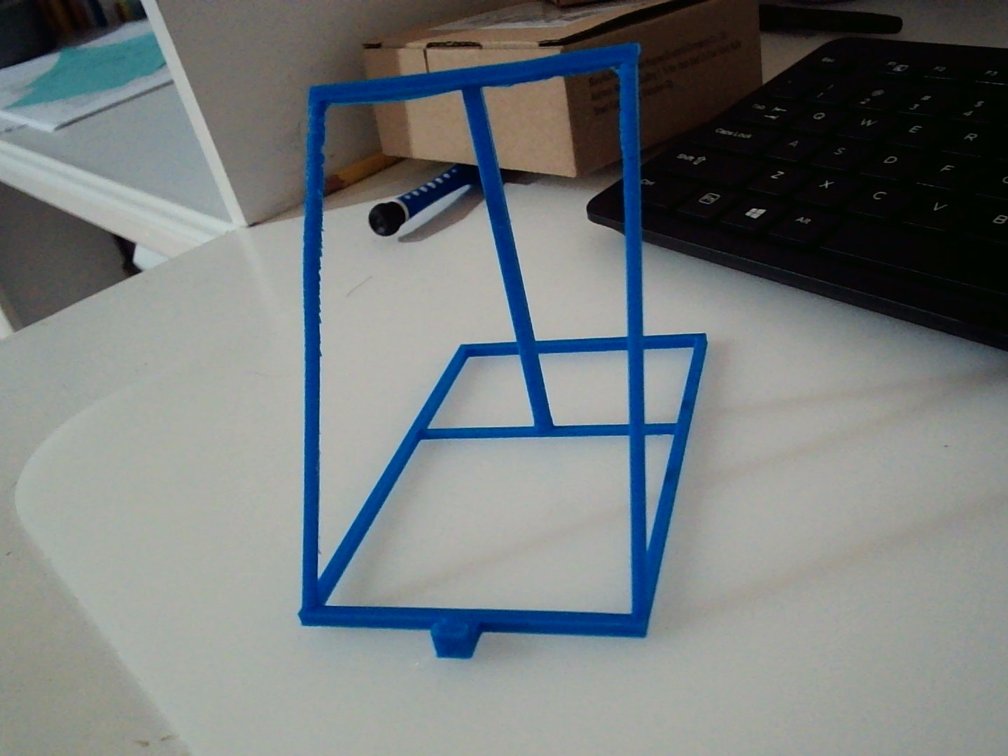 8 gram iphone stand