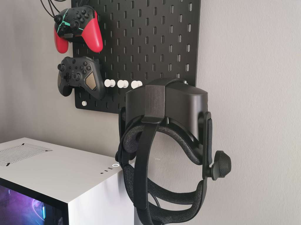 HP Reverb G2 VR Headset Ikea Skadis Pegboard Mount