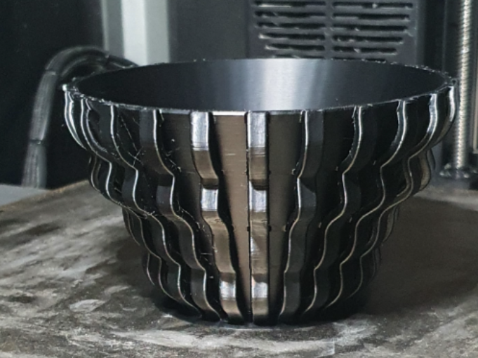 Modern Bowl with Geometric Elegance