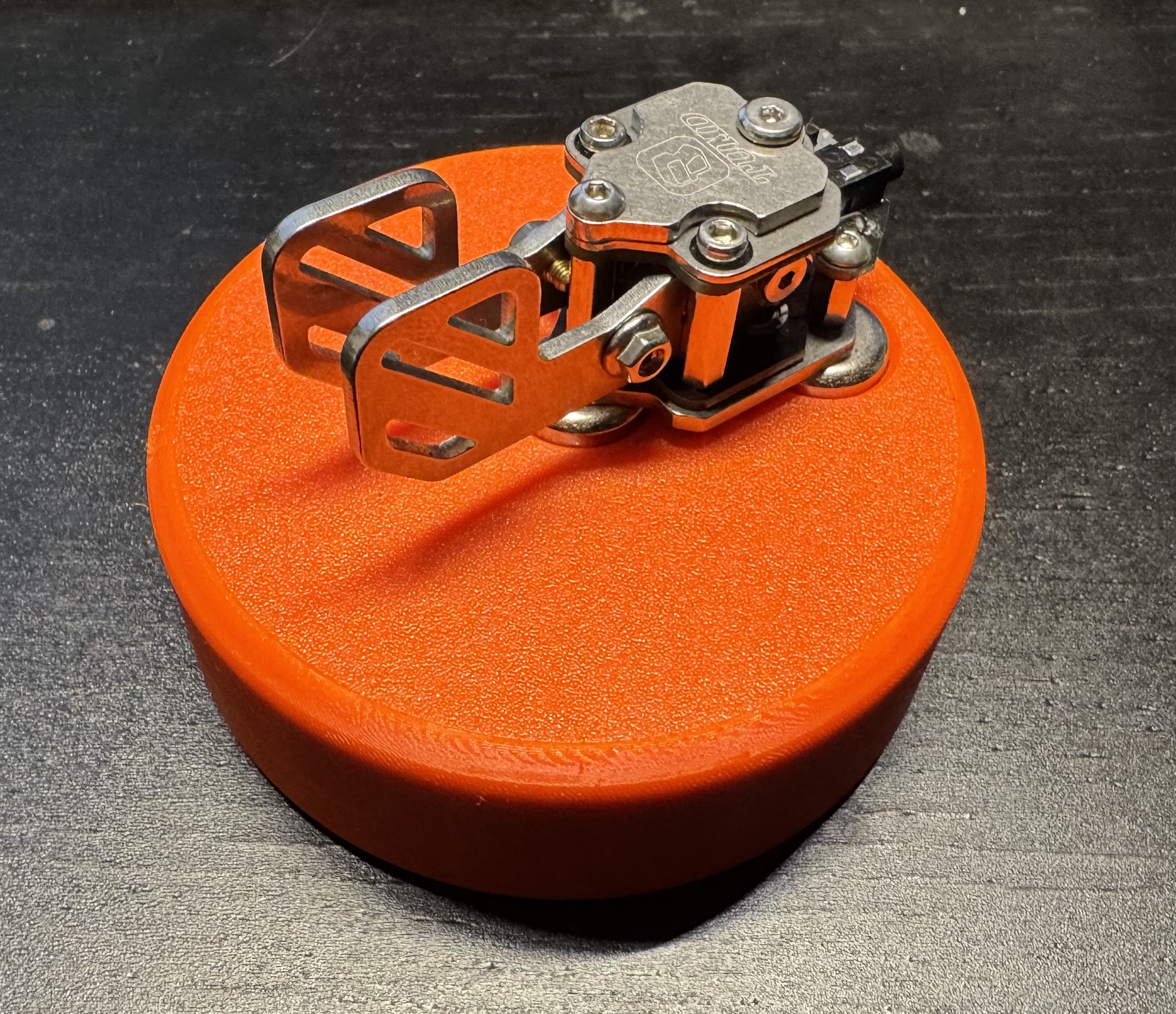 CW / Morse key heavy magnetic base
