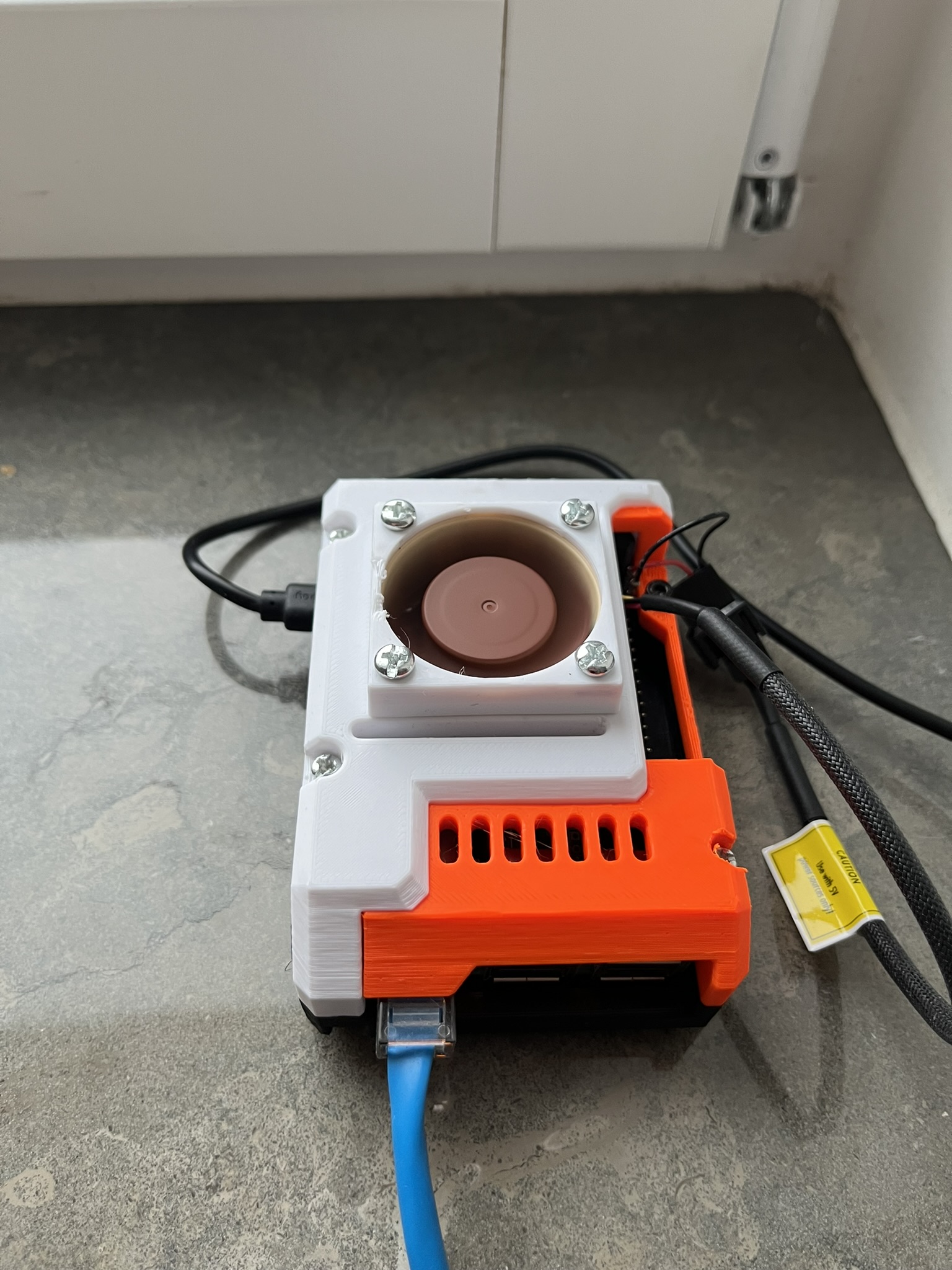 Squirrelbrain's Pi3 cse, thread insterts 40x20 fan