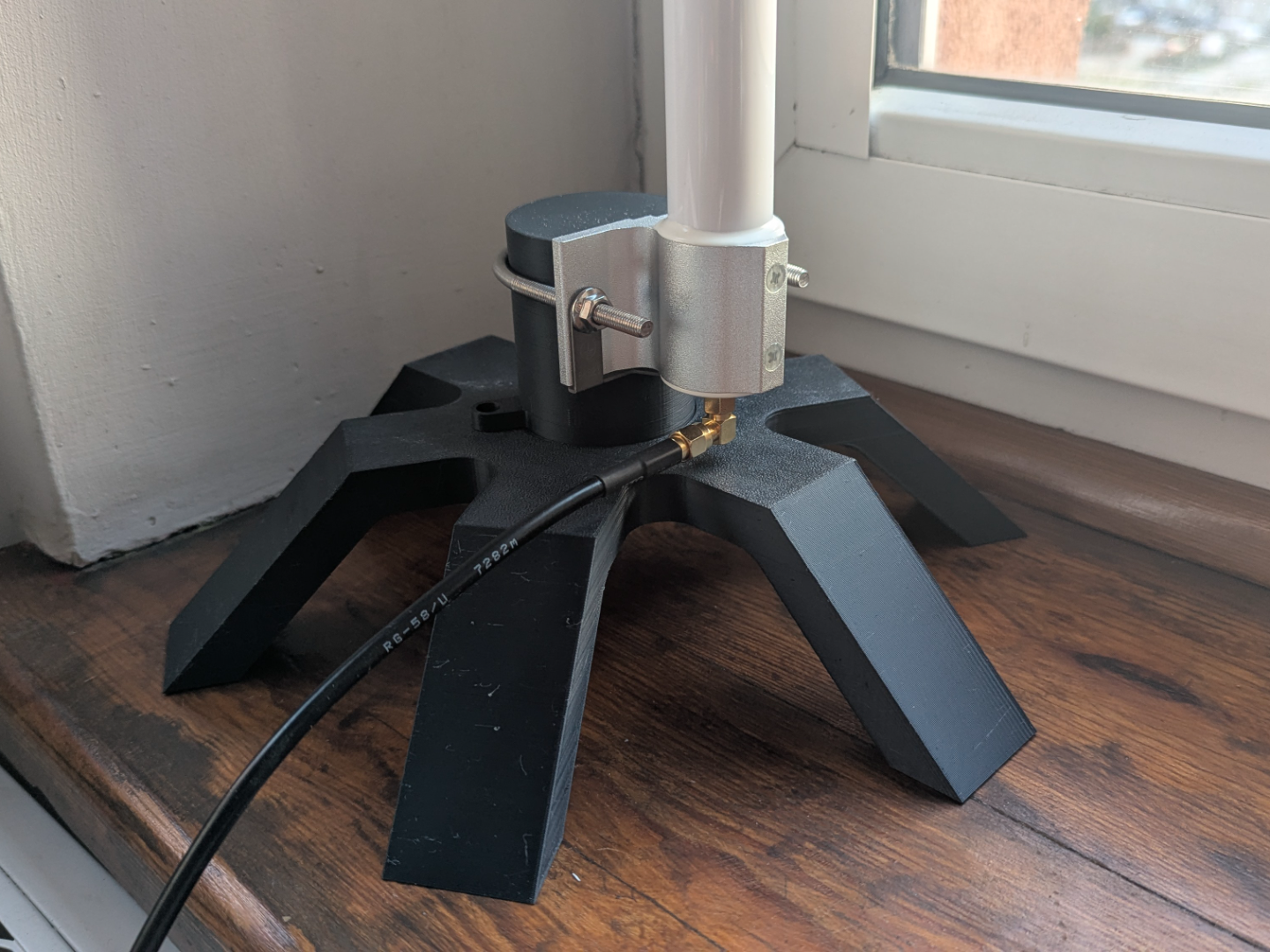 Mobile antena stand fi50 / Antenna LoRa Support