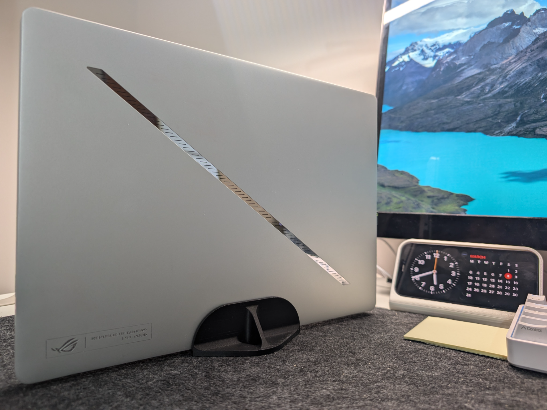 Vertical Holder for Laptop ASUS ROG G14 (2024)