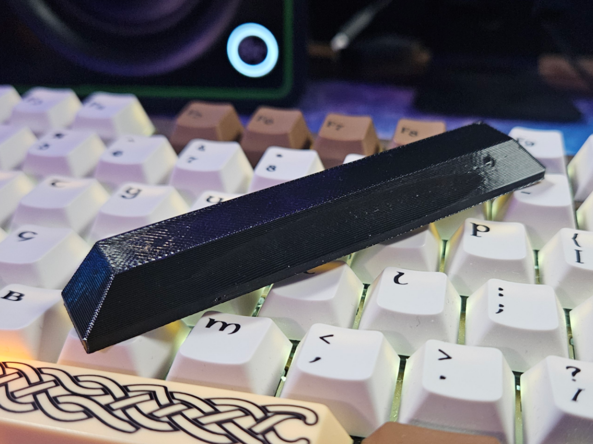 FIA PDX Lan Stand - Backboard Lock