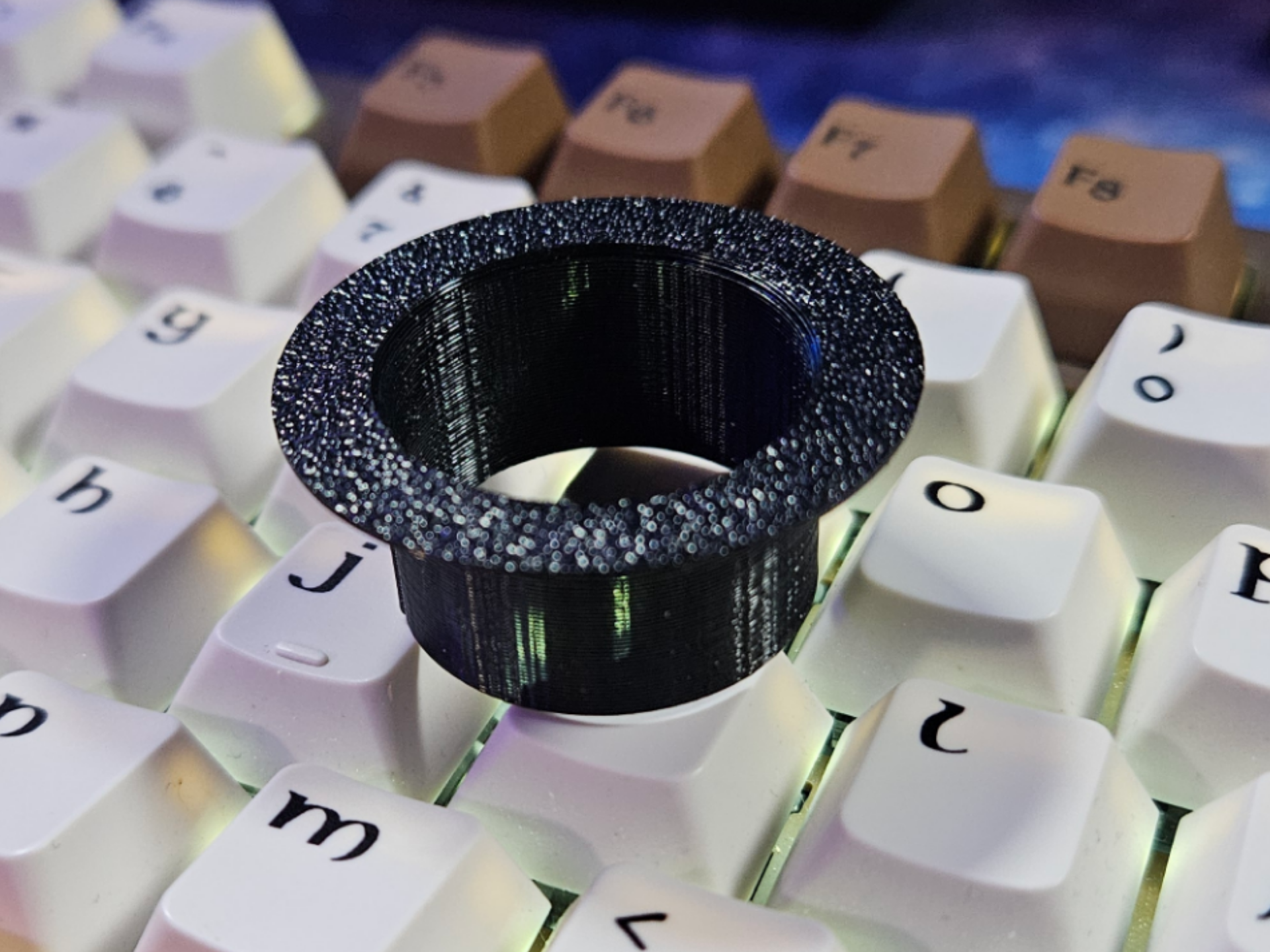 FIA PDX Lan Stand - 1 Inch Grommet
