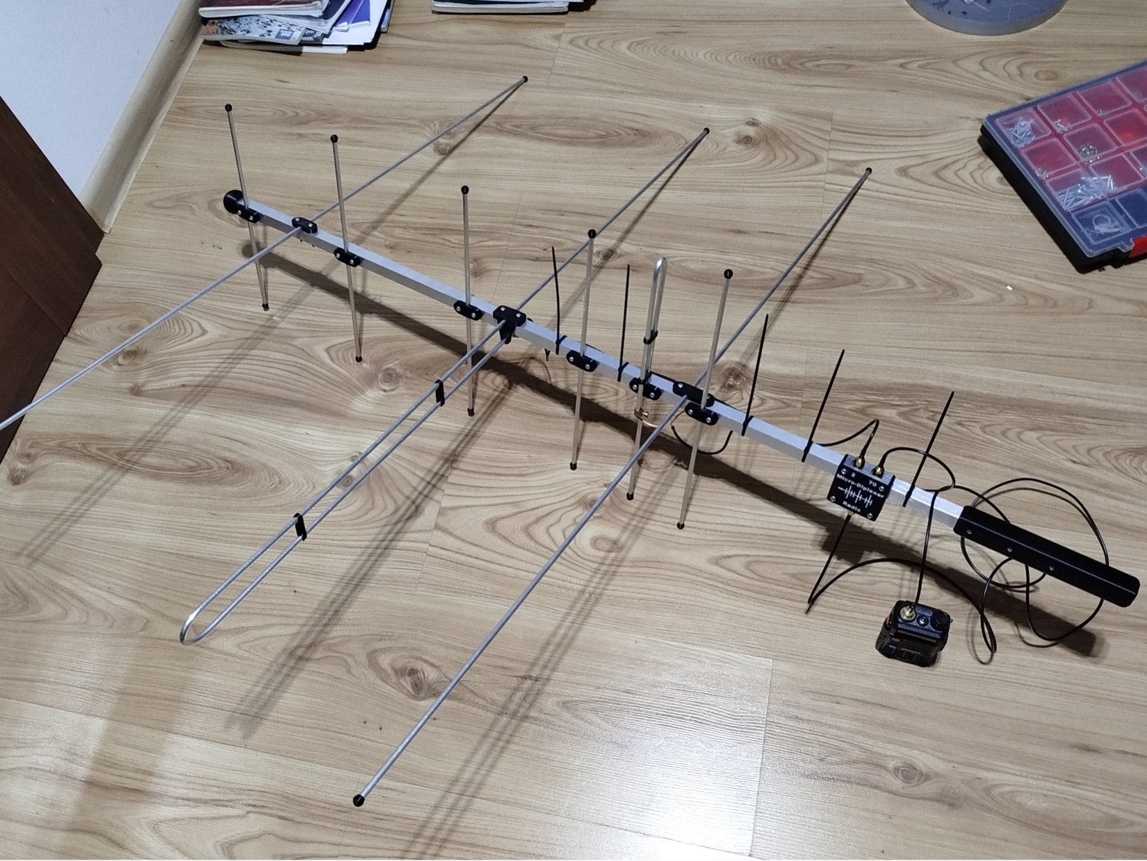 Arrow Antenna for satelite contact