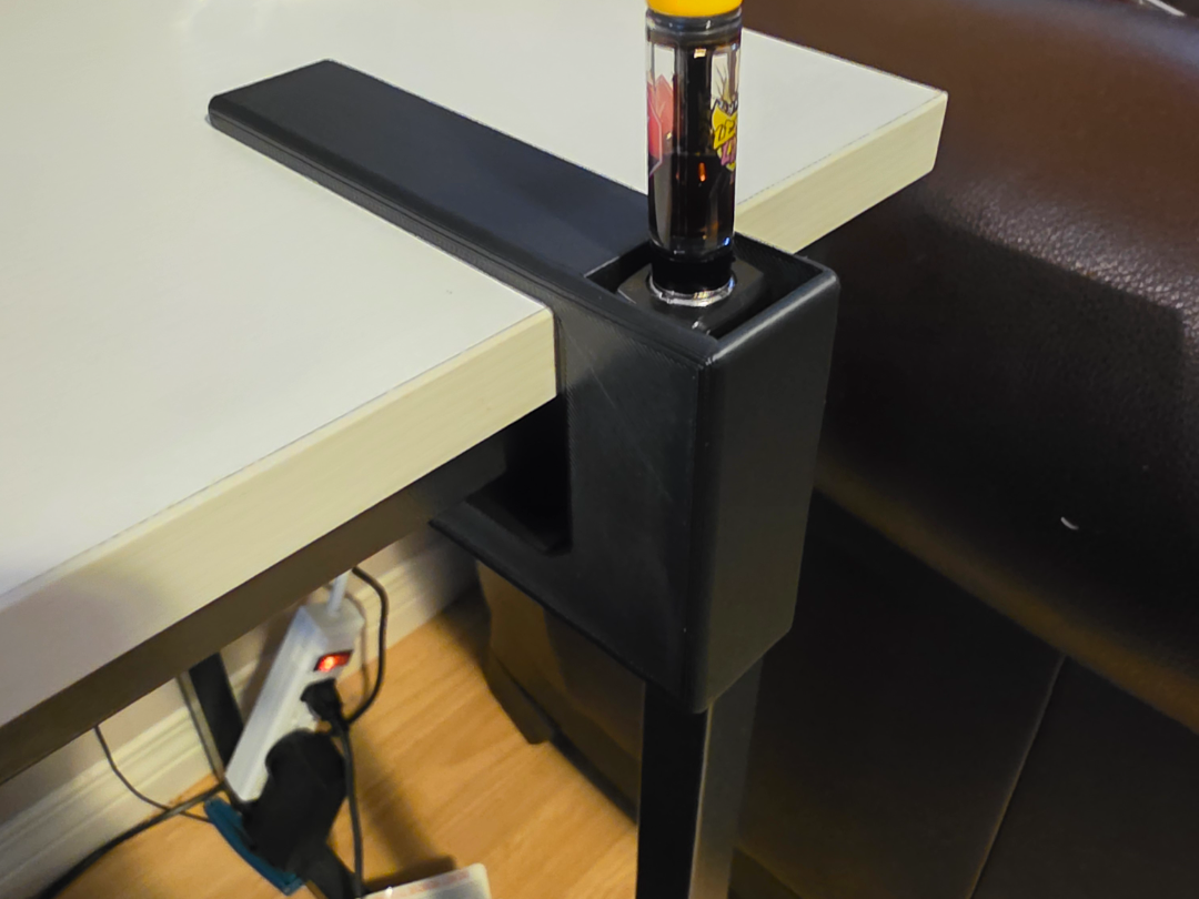 Pen holder (YoCan kodo Pro) for desk