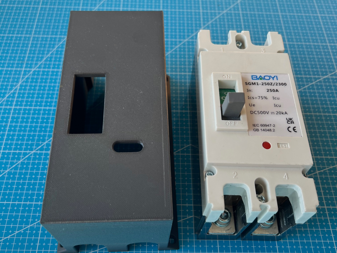 cover disjoncteur bipolaire 250A Batterie solaire