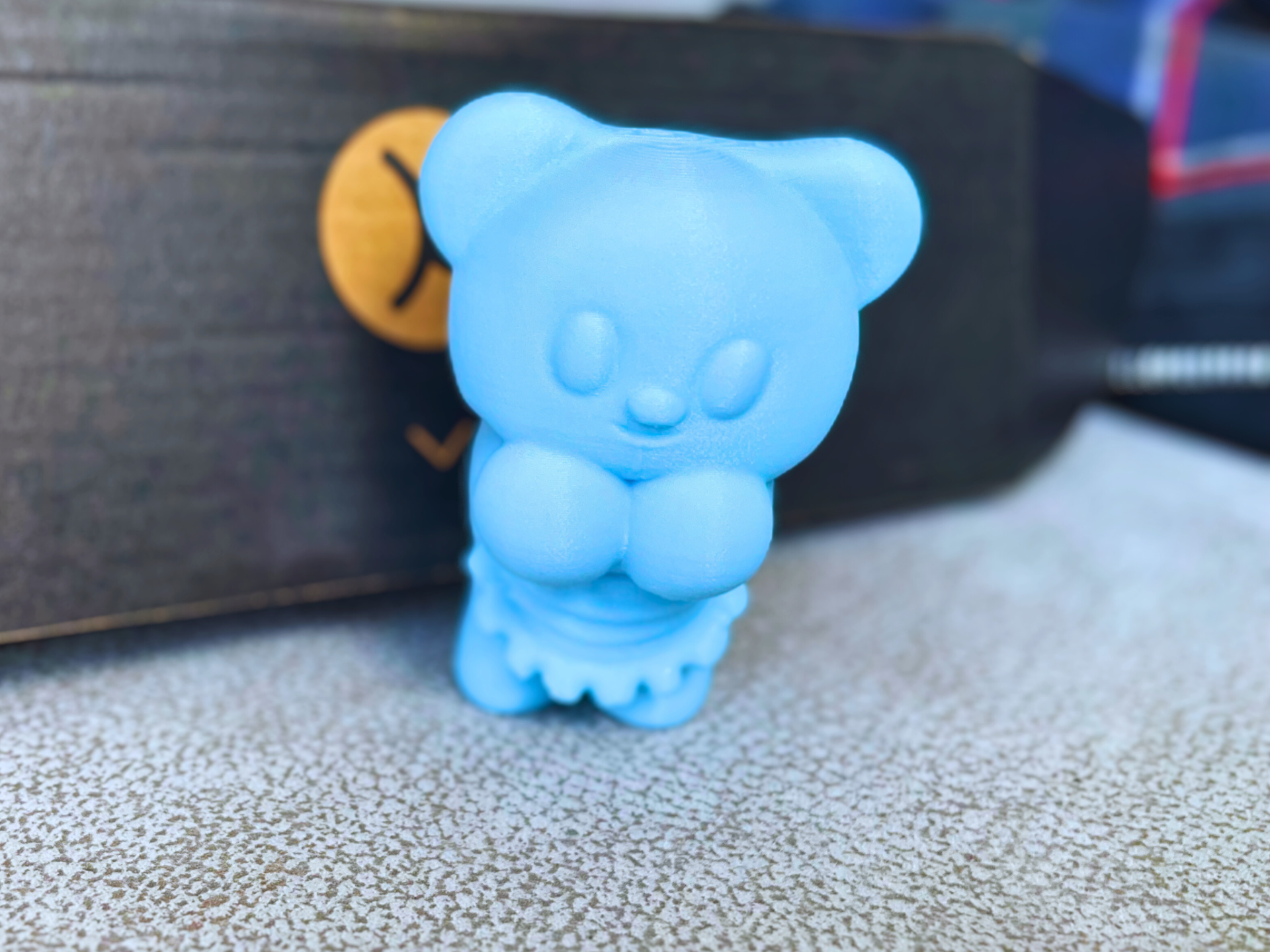 黄油小熊作揖姿势