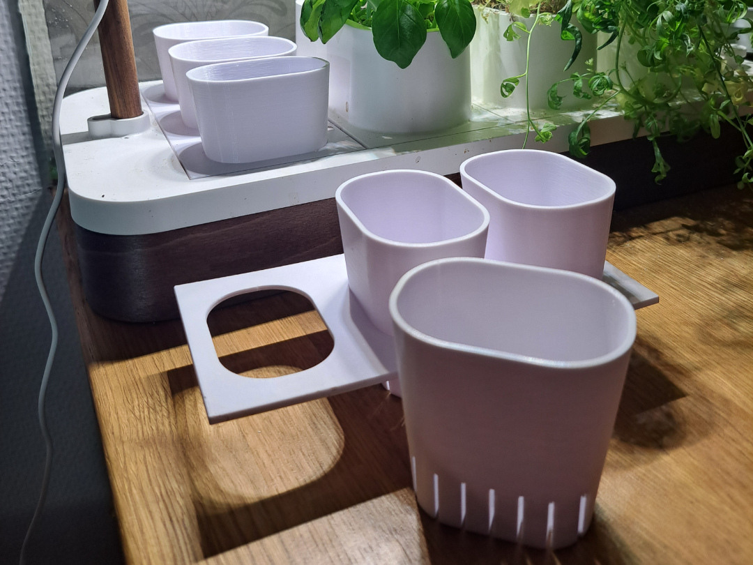 AUK hydroponic planter 3-Compartment Version