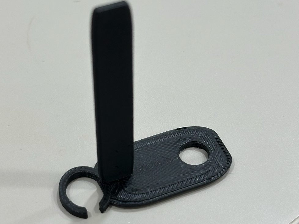 Insta360 X series microphone holder stitch area