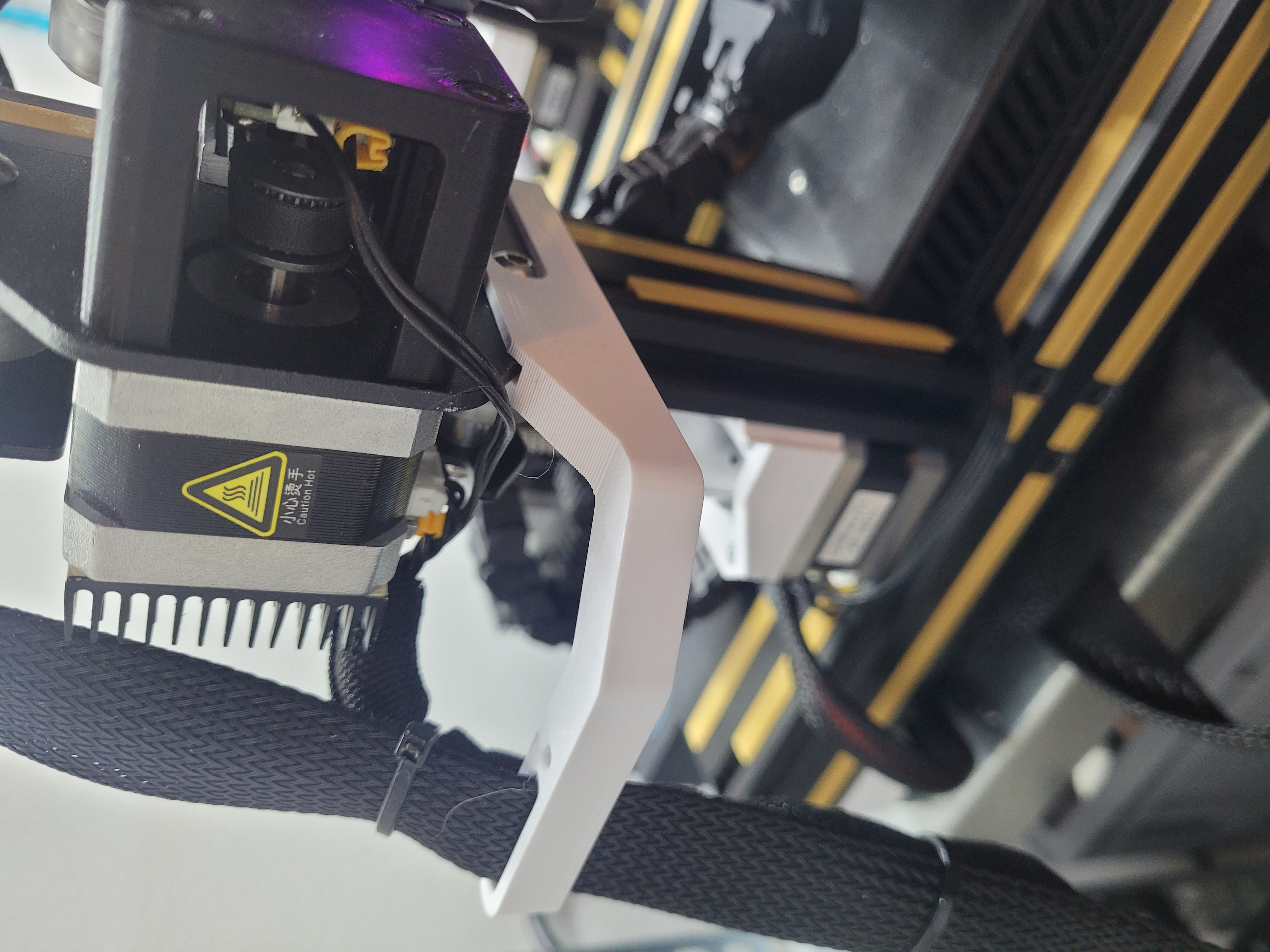 Ender 3/3V2 Sprite Extruder ribbon cable holder
