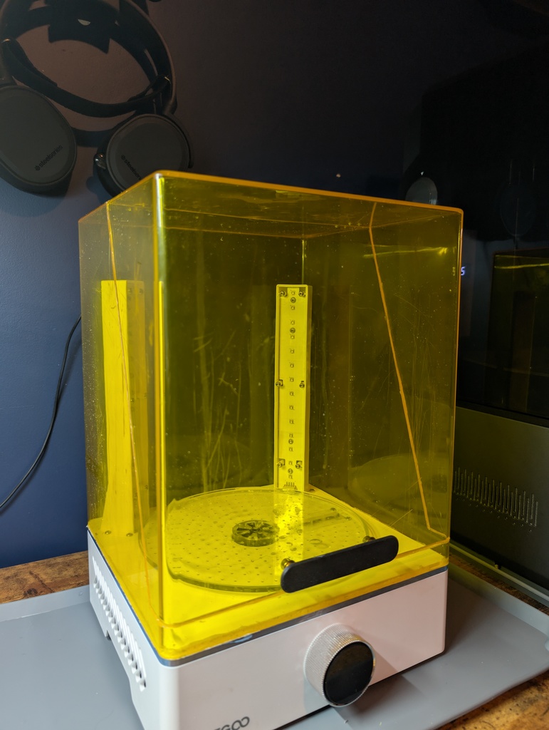 Mercury XS cure Station - hinged lid