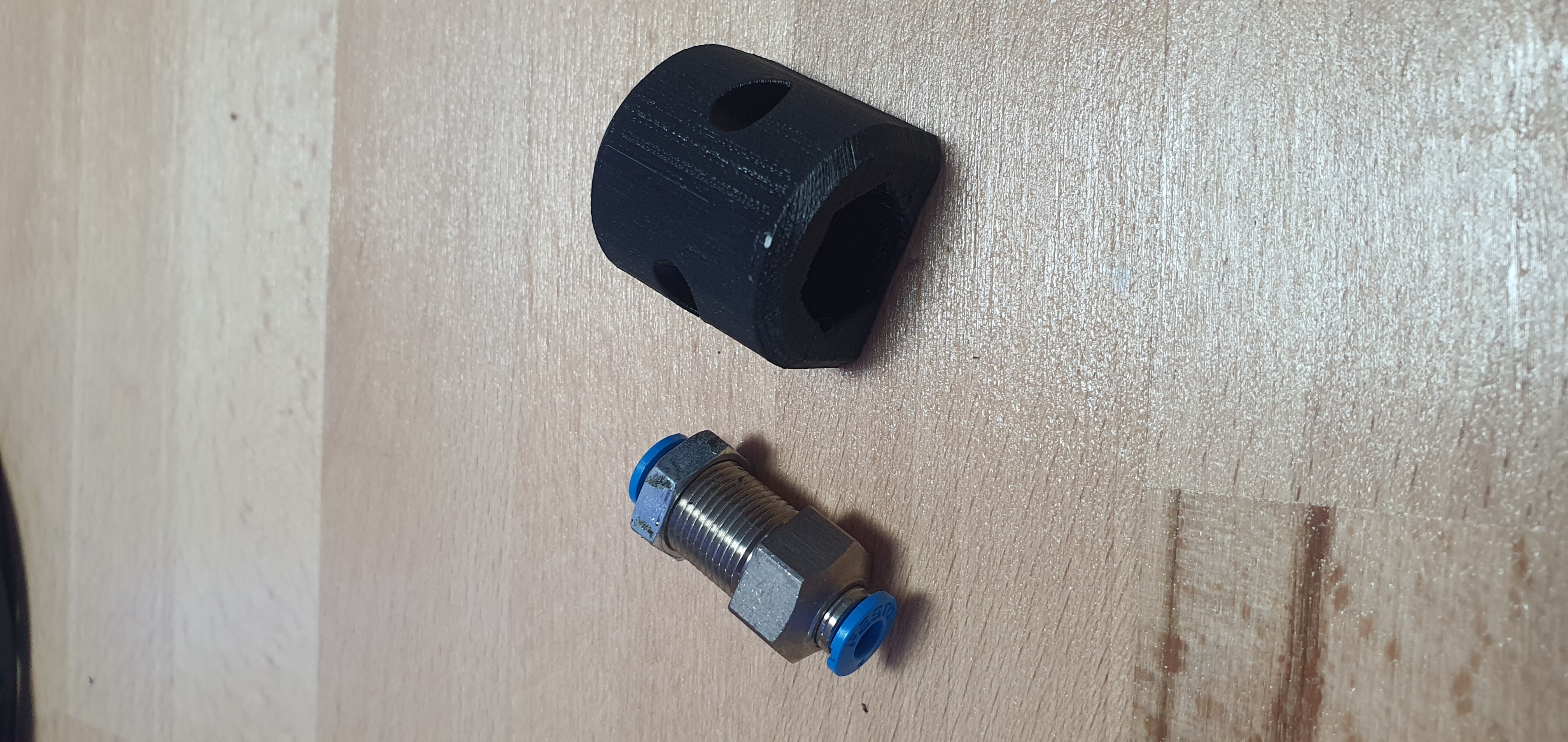 Festo 4mm Connector Holder incl. T-Slot Mount