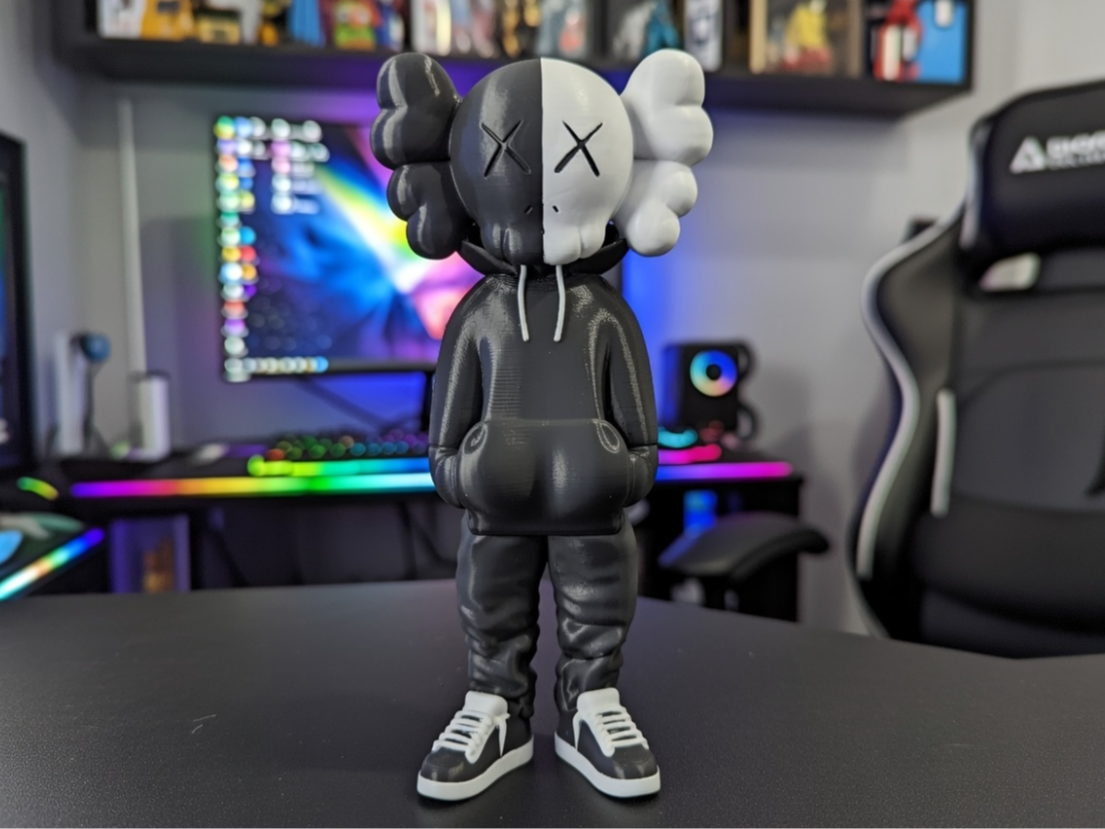 Urban Vibes KAWS – Blacked Out Drip
