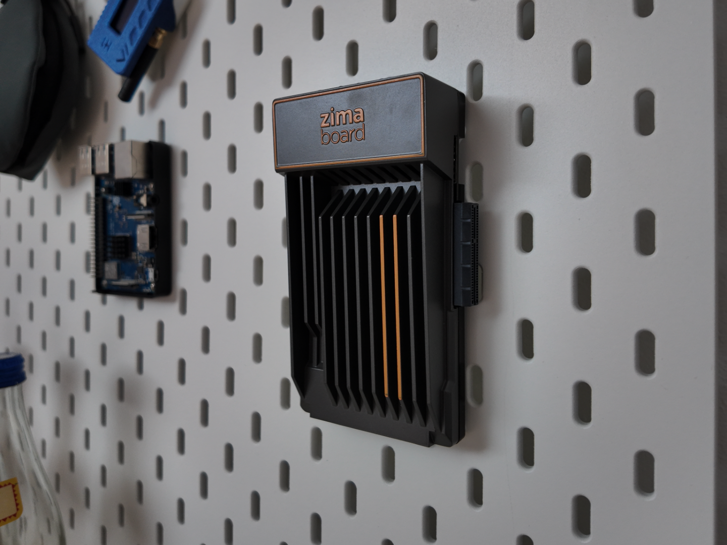ZimaBoard Mount for IKEA Skådis Pegboard
