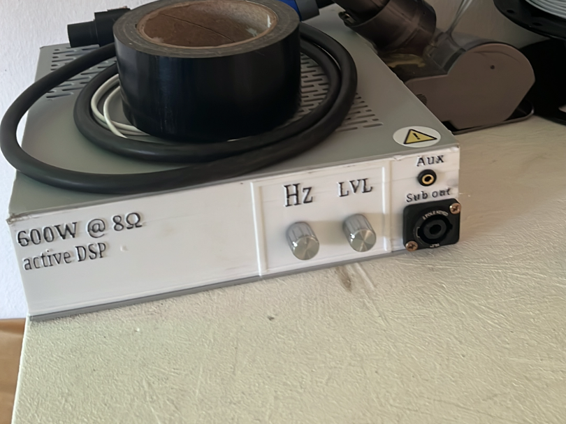 Gehäuse für  TPA3255 Verstärker und 48V netzteil