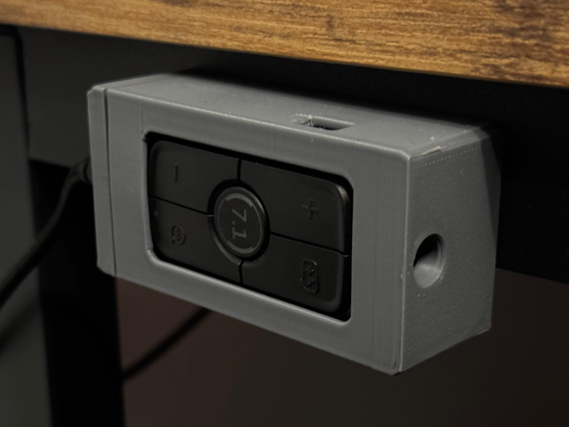 HyperX Cloud Alpha S sound card mounting bracket