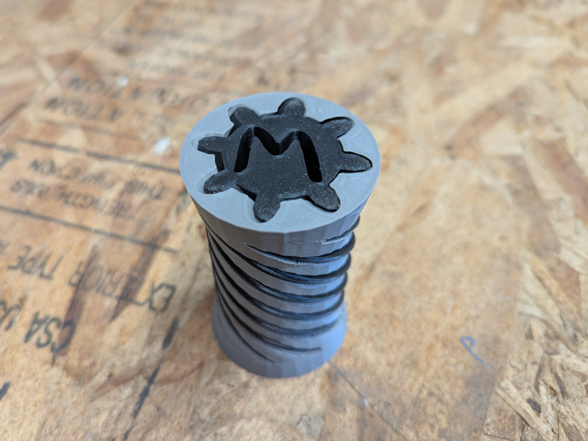 Spiral Fidget - Parametric Internal Letter Custom