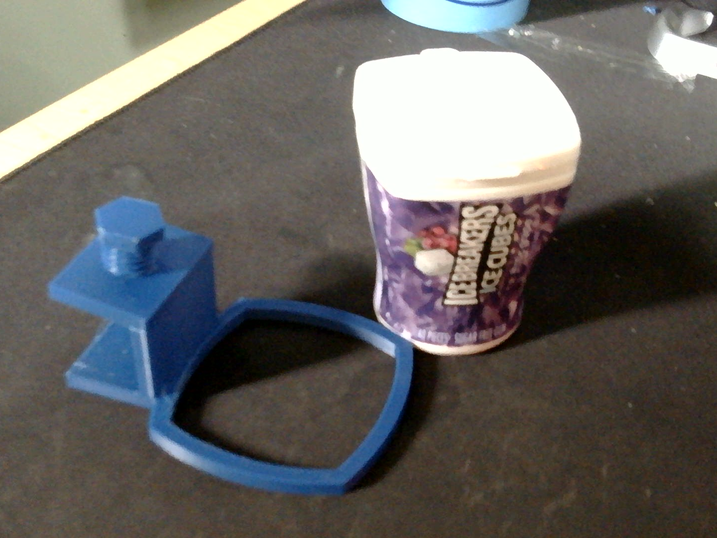 icebreaker icecube holder