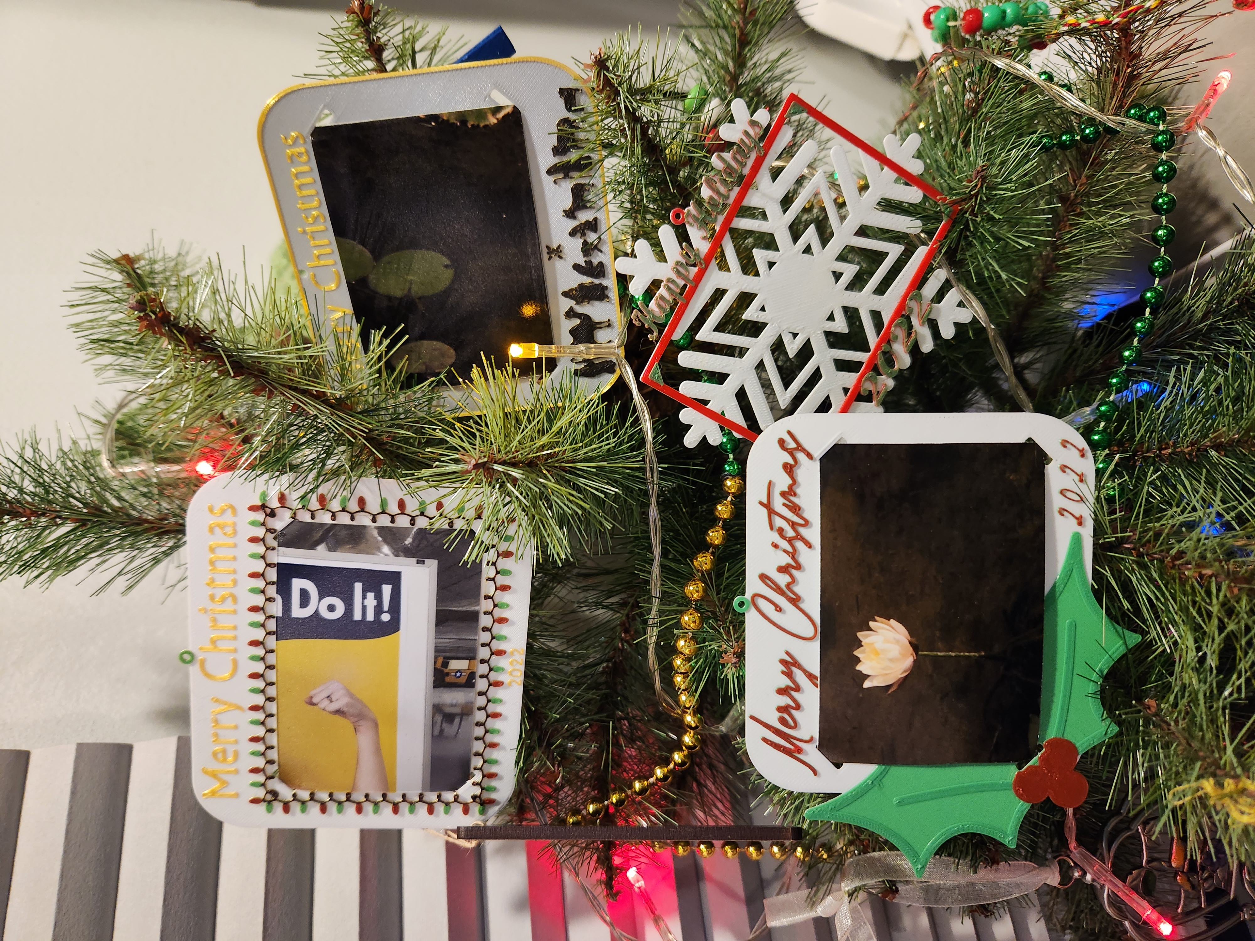 Greeting Card Ornament Photo Frame