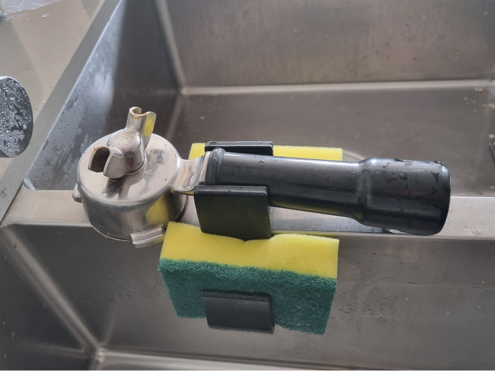 Sponge and Coffee Machine Group Head Holder