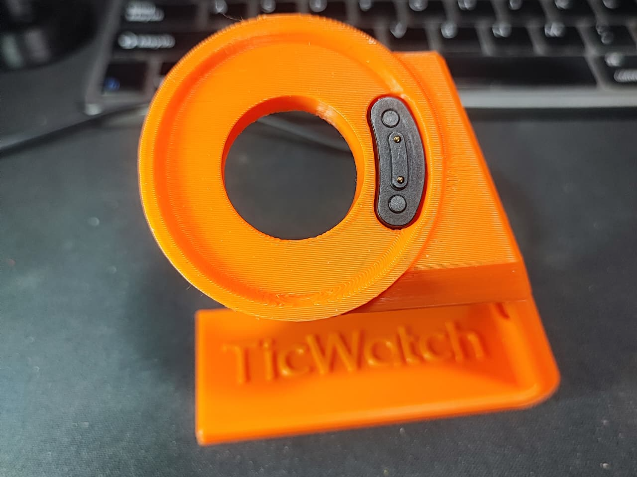 Stand TicWatch Pro 5 - Pro 3