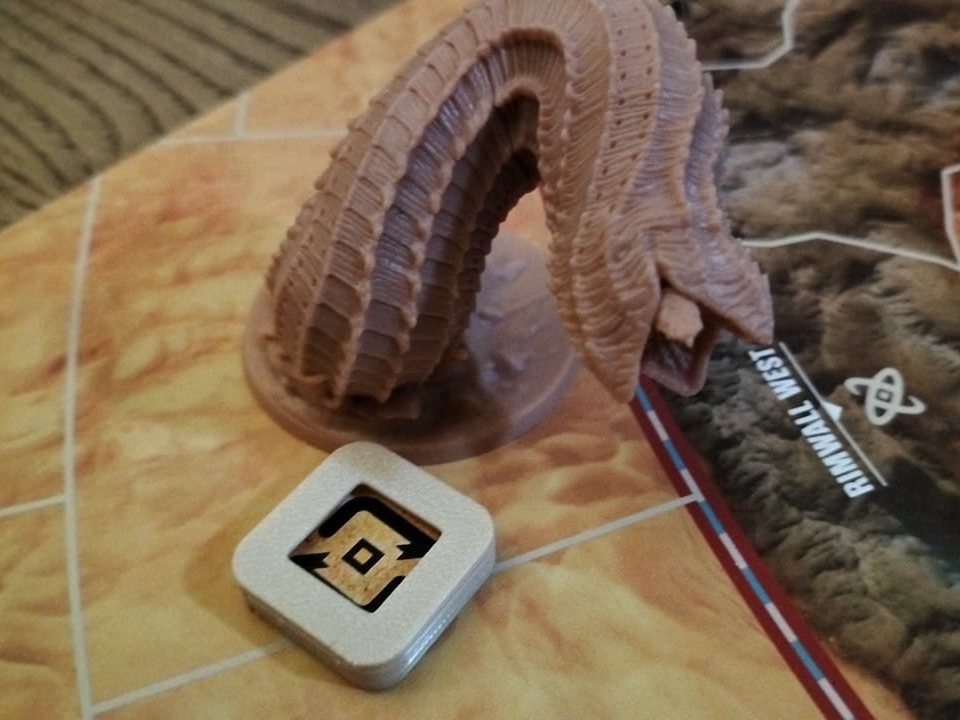 Copertura gettone Wormsign di Dune War for Arrakis