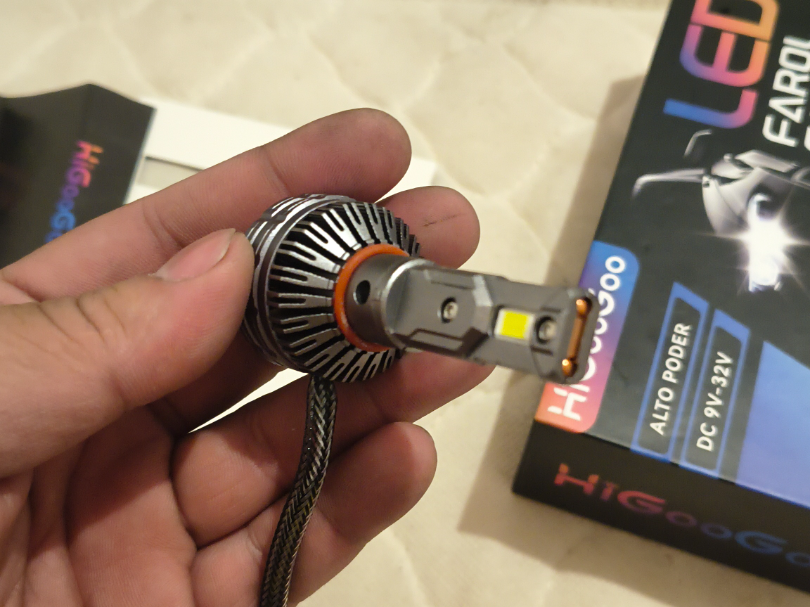 LED H11 BULB ADAPTER