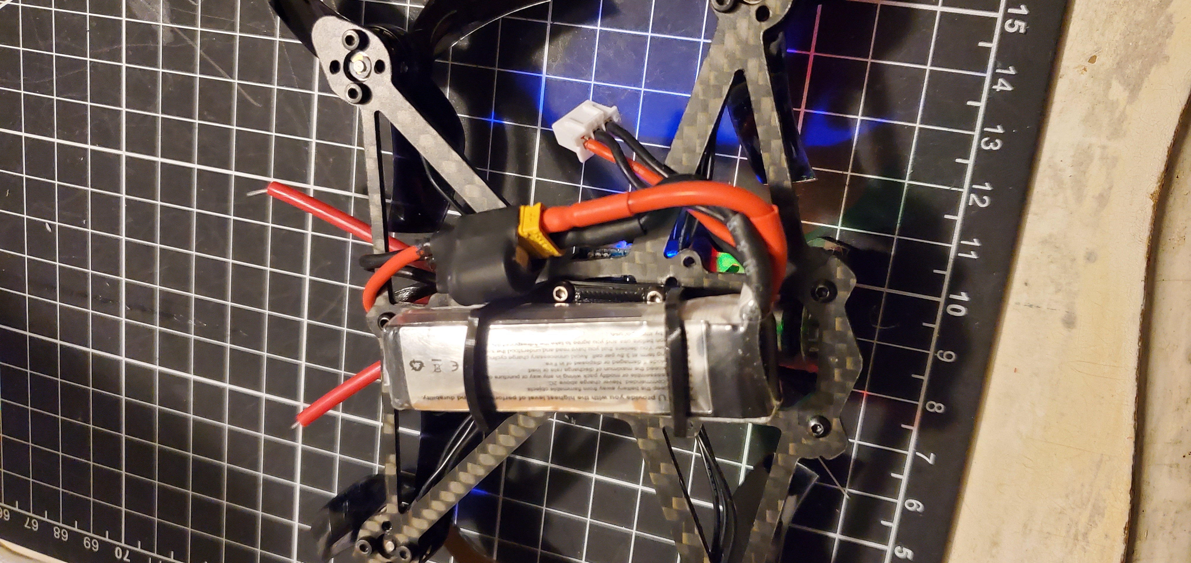 2S battery holder 16x16 mount
